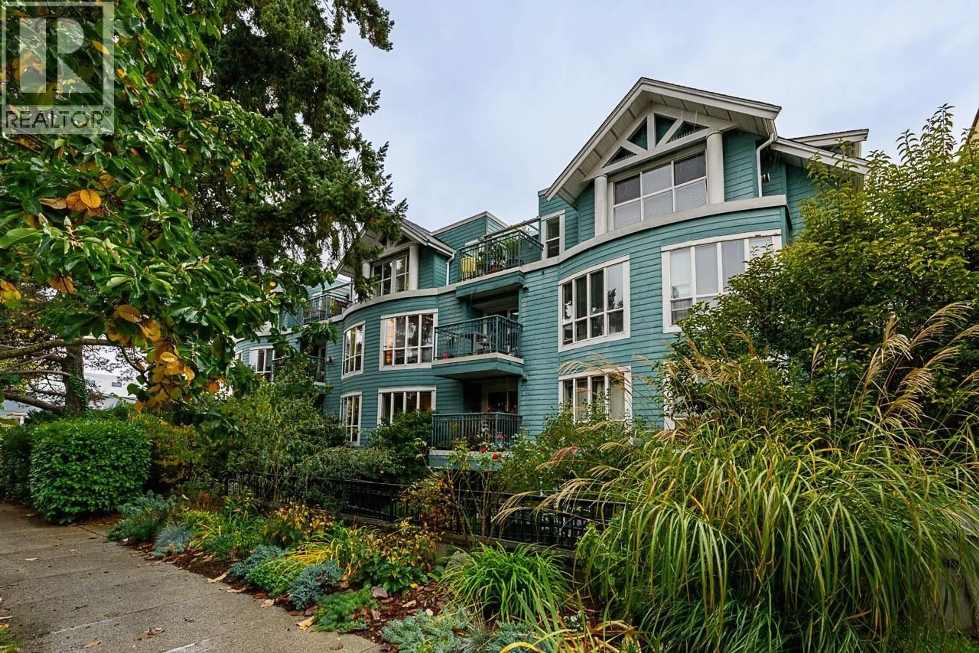 Unknown for 403 - 1617 GRANT STREET, Vancouver British Columbia V5L2Y4