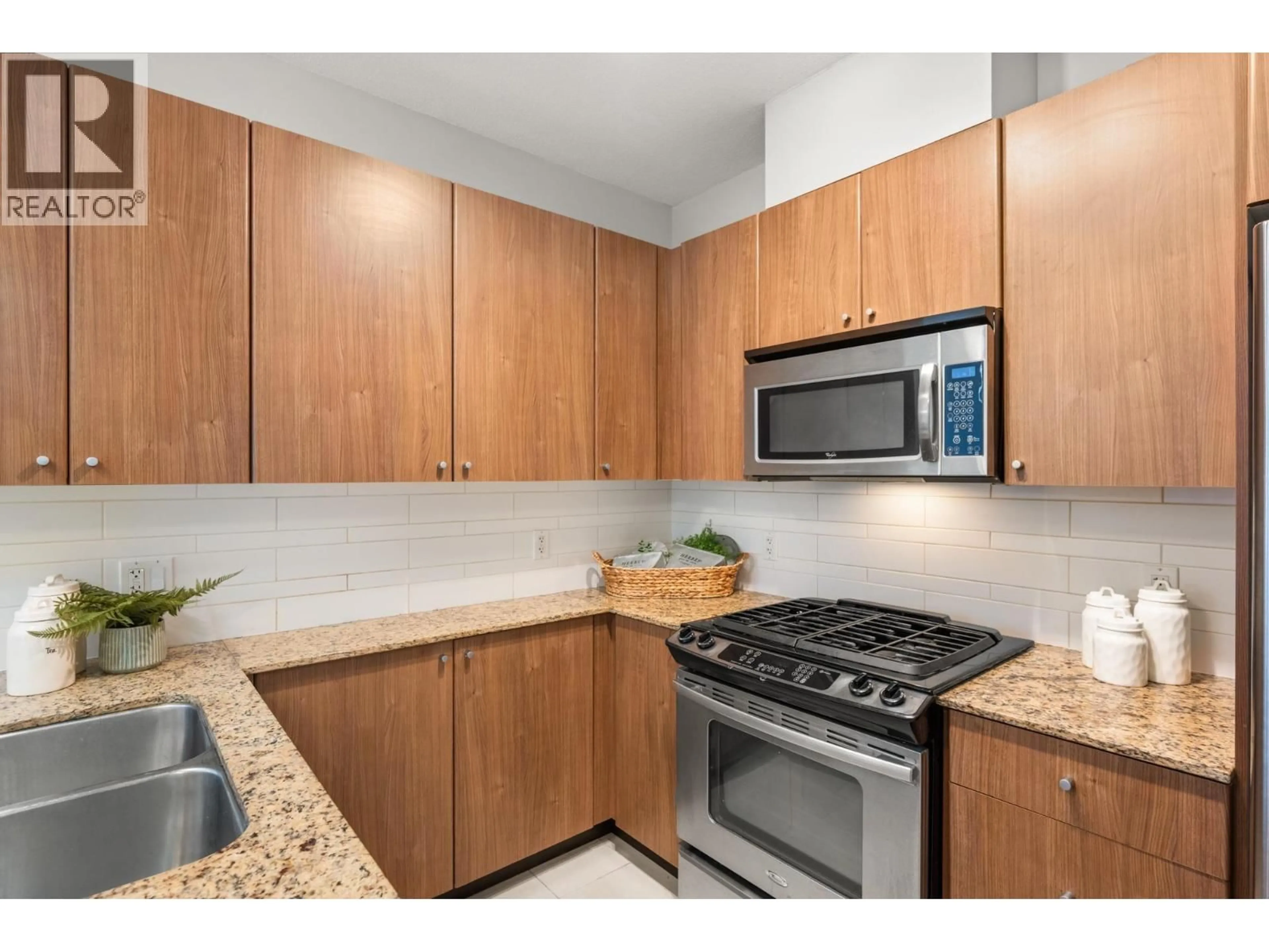 Standard kitchen, unknown for 2103 - 280 ROSS DRIVE, New Westminster British Columbia V3L0C2