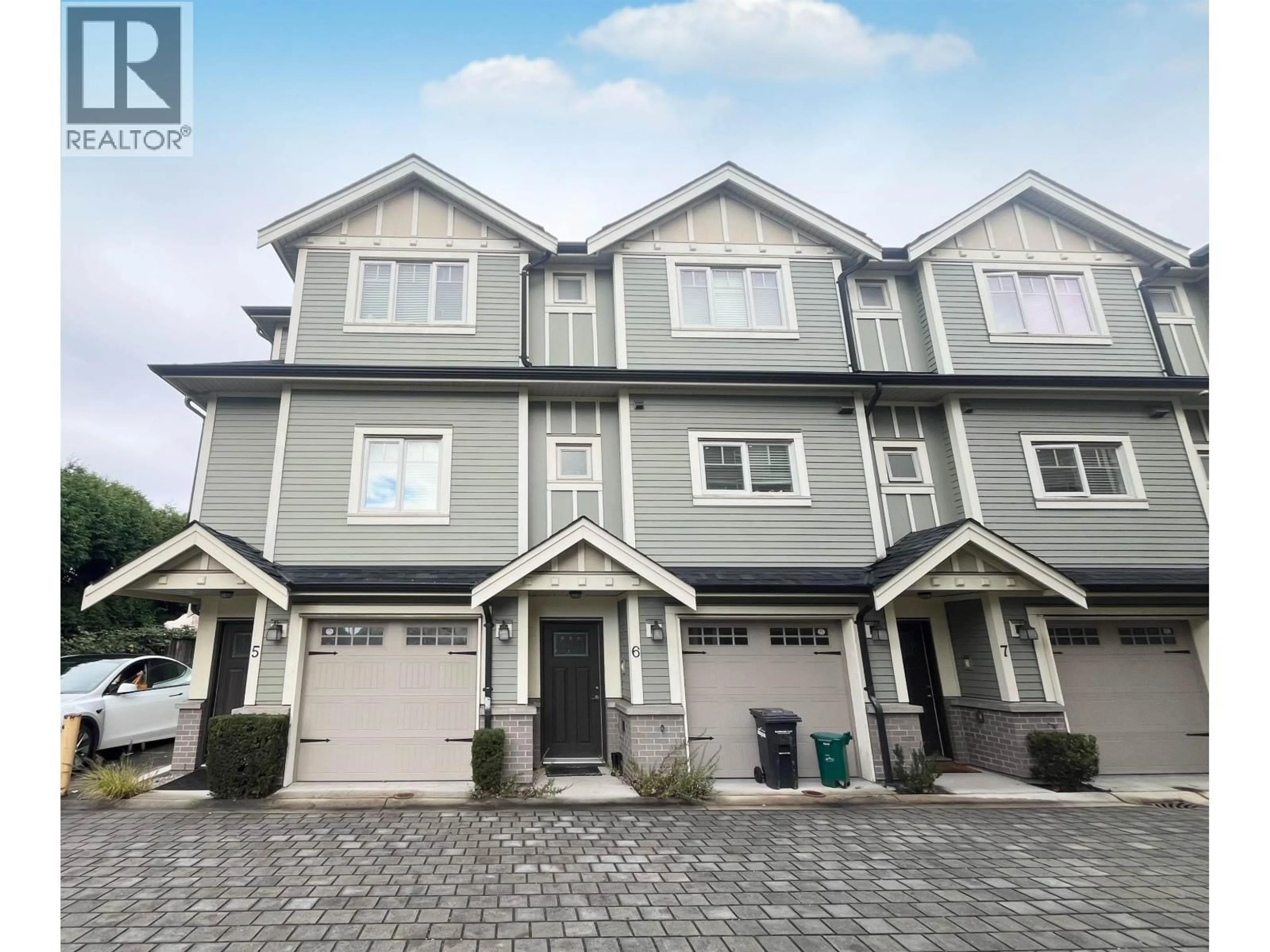 A pic from outside/outdoor area/front of a property/back of a property/a pic from drone, street for 5 - 9833 CAMBIE ROAD, Richmond British Columbia V6X1K3
