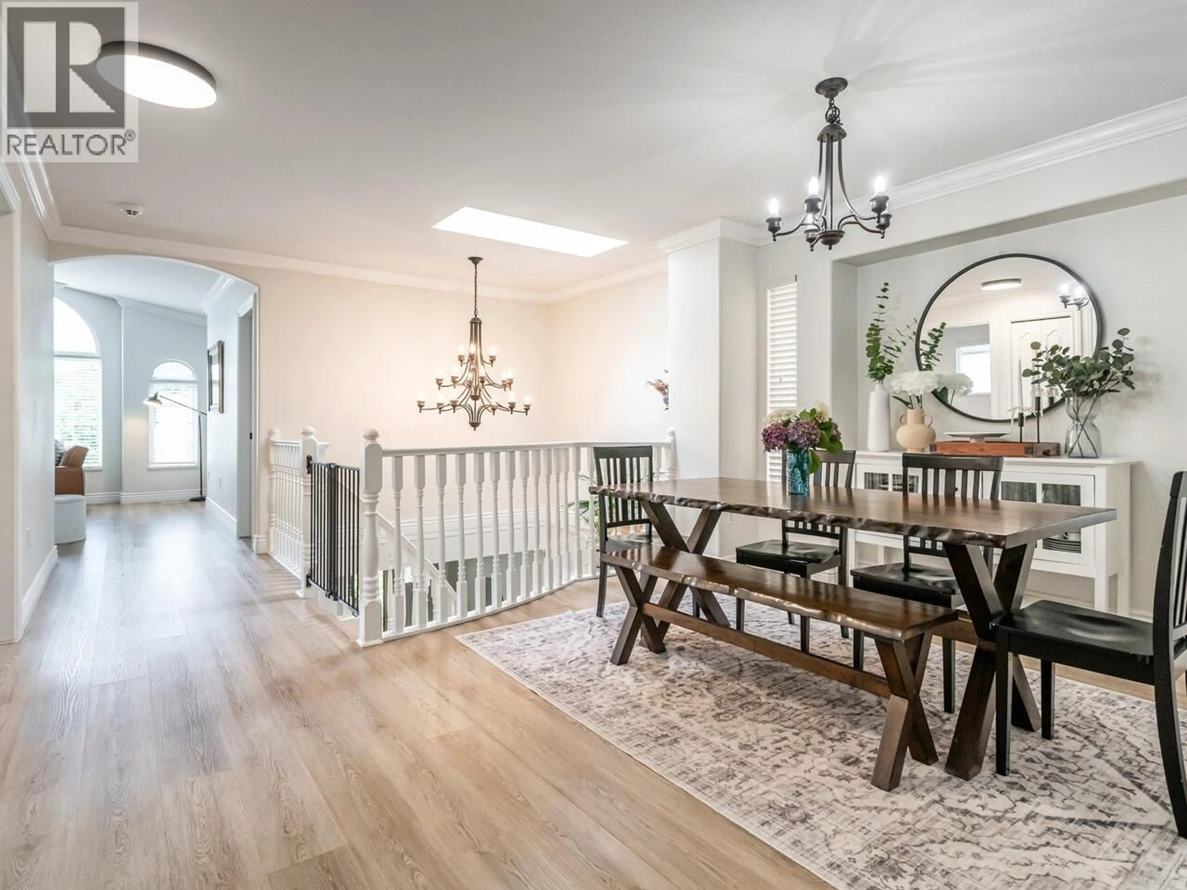 Indoor entryway for 1986 FRASER AVENUE, Port Coquitlam British Columbia V3B1N3