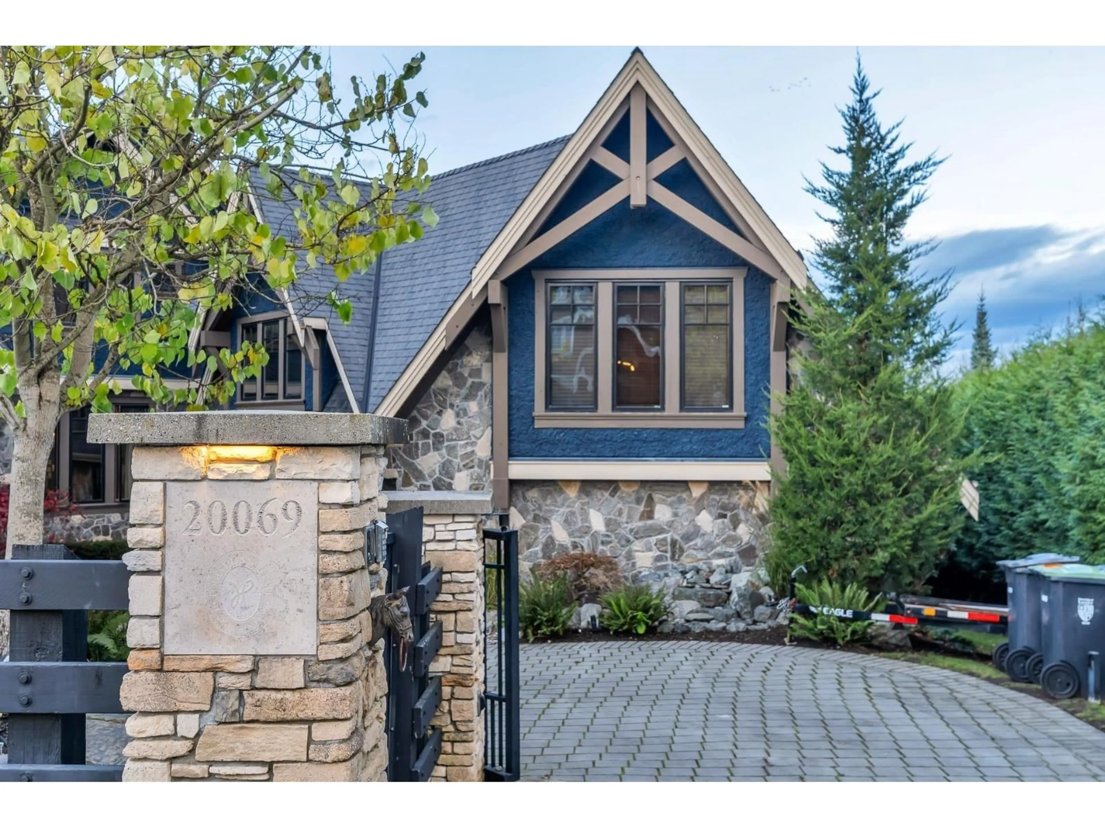 Home with brick exterior material, mountain view for 20069 2, Langley British Columbia V2Z0A3