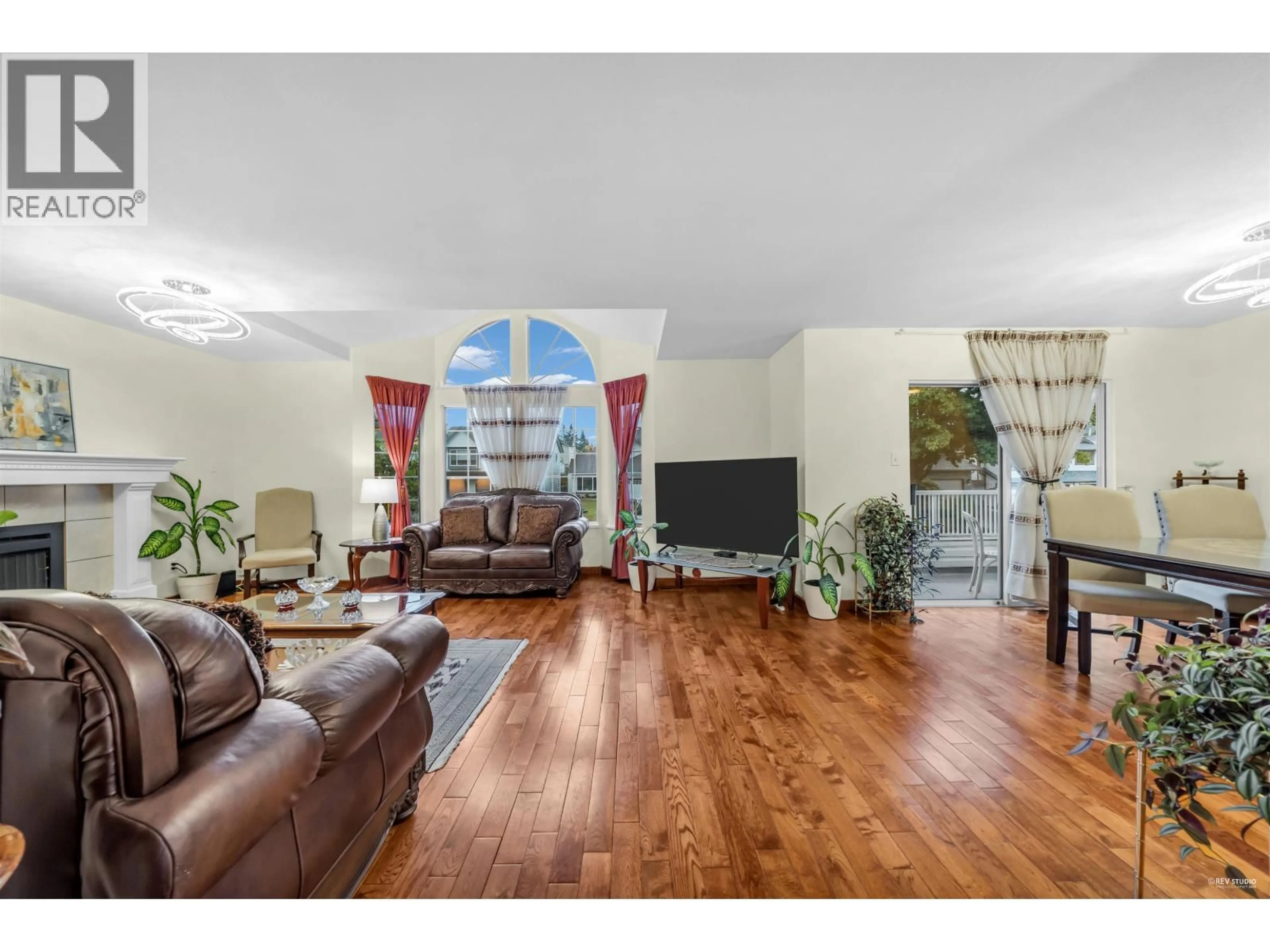 Living room with furniture, unknown for 1382 SUTHERLAND AVENUE, Port Coquitlam British Columbia V3B7G7