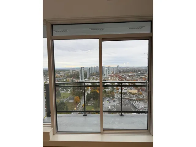 3403 - 13675 107A AVENUE, Surrey 4