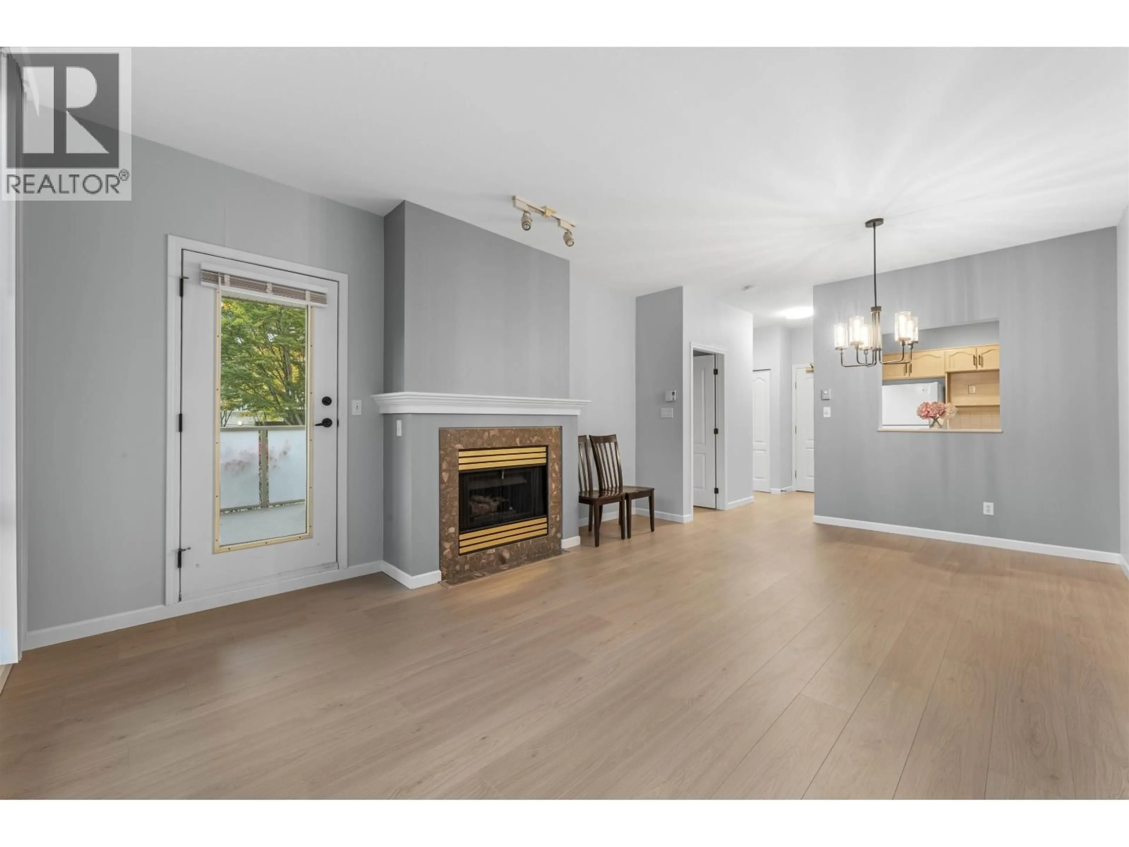 Unknown for 310 - 6742 STATION HILL COURT, Burnaby British Columbia V3N4V2