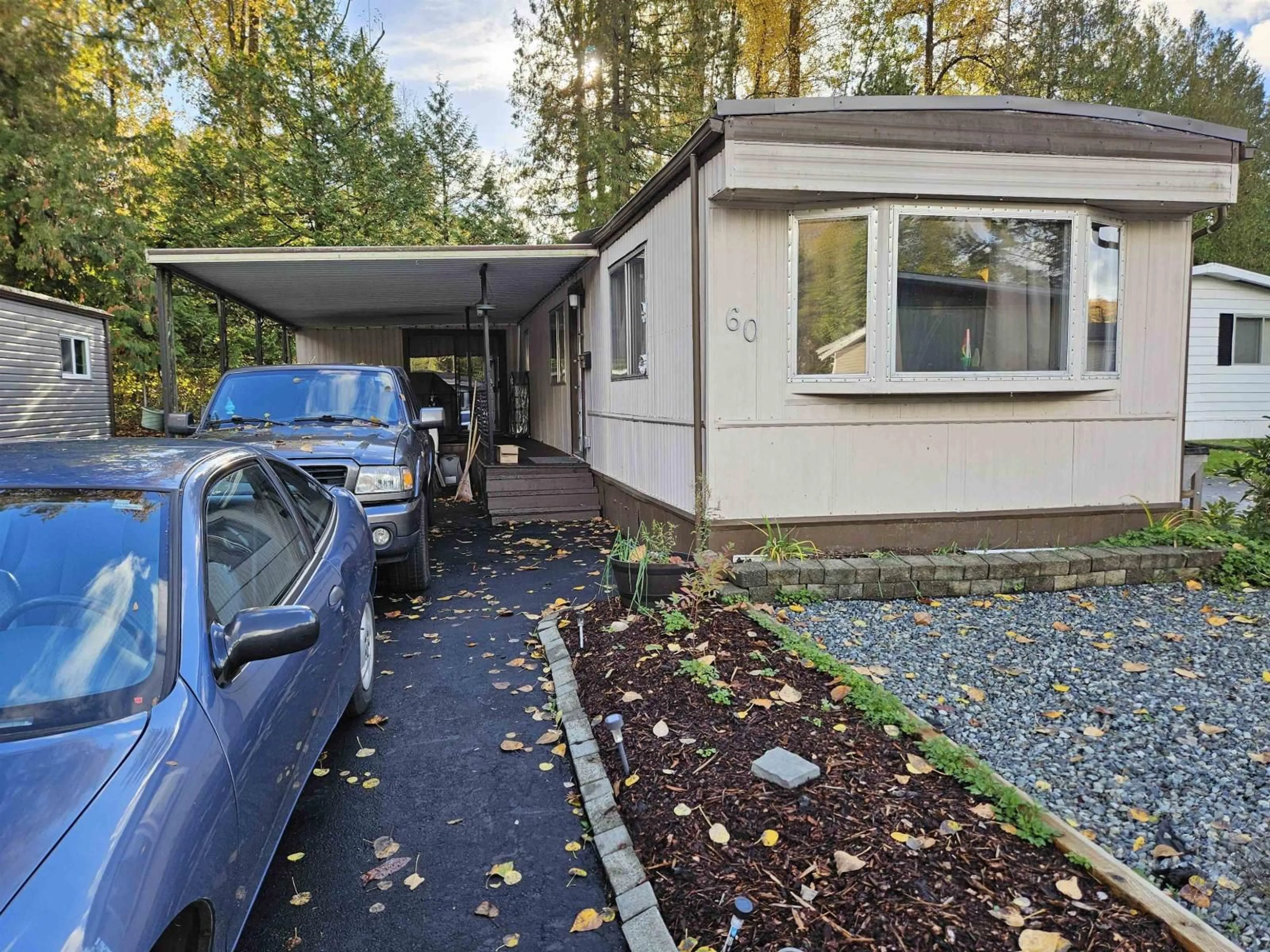 Unknown for 60 - 8220 KING GEORGE BOULEVARD, Surrey British Columbia V3W6E1