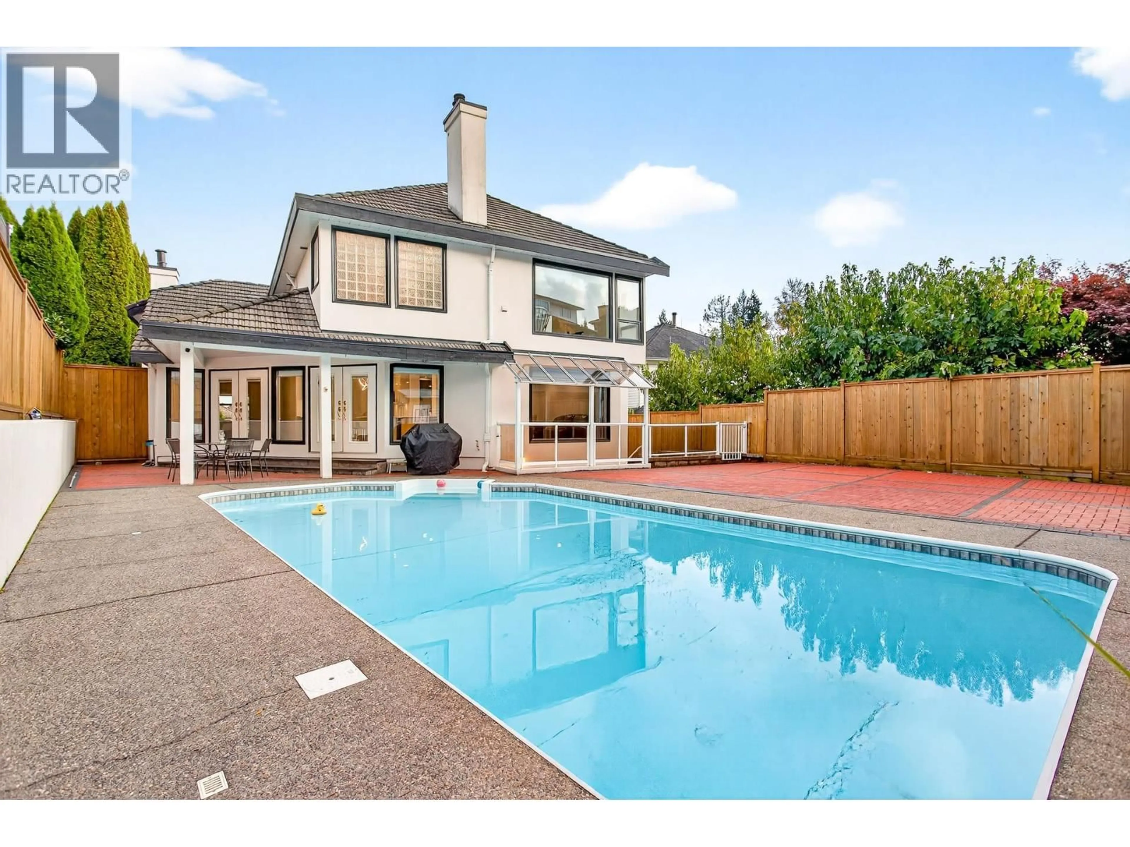 Pool for 2271 SORRENTO DRIVE, Coquitlam British Columbia V3K6P4