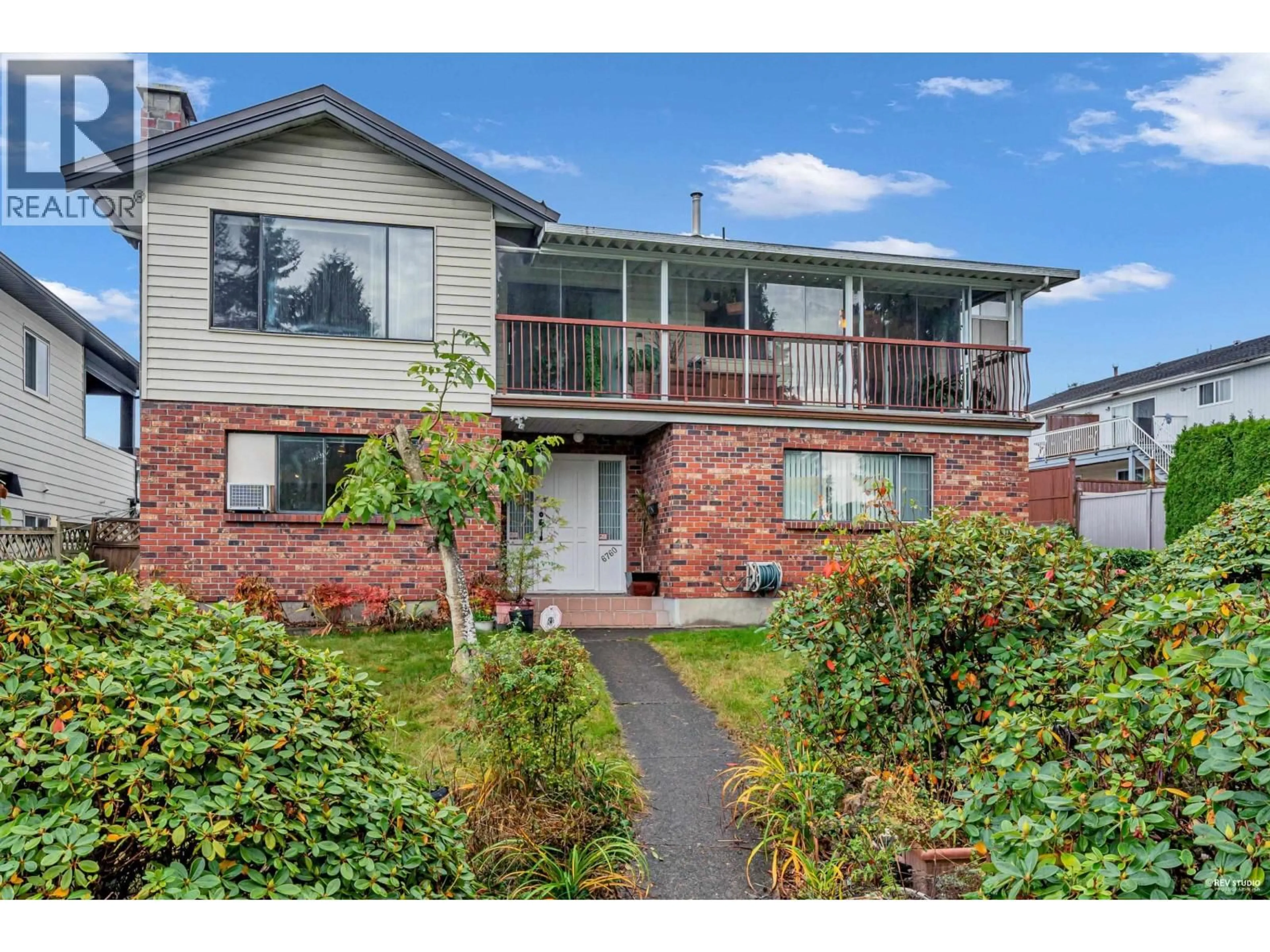 Home with brick exterior material, street for 6760 LAKEVIEW AVENUE, Burnaby British Columbia V5E2P4