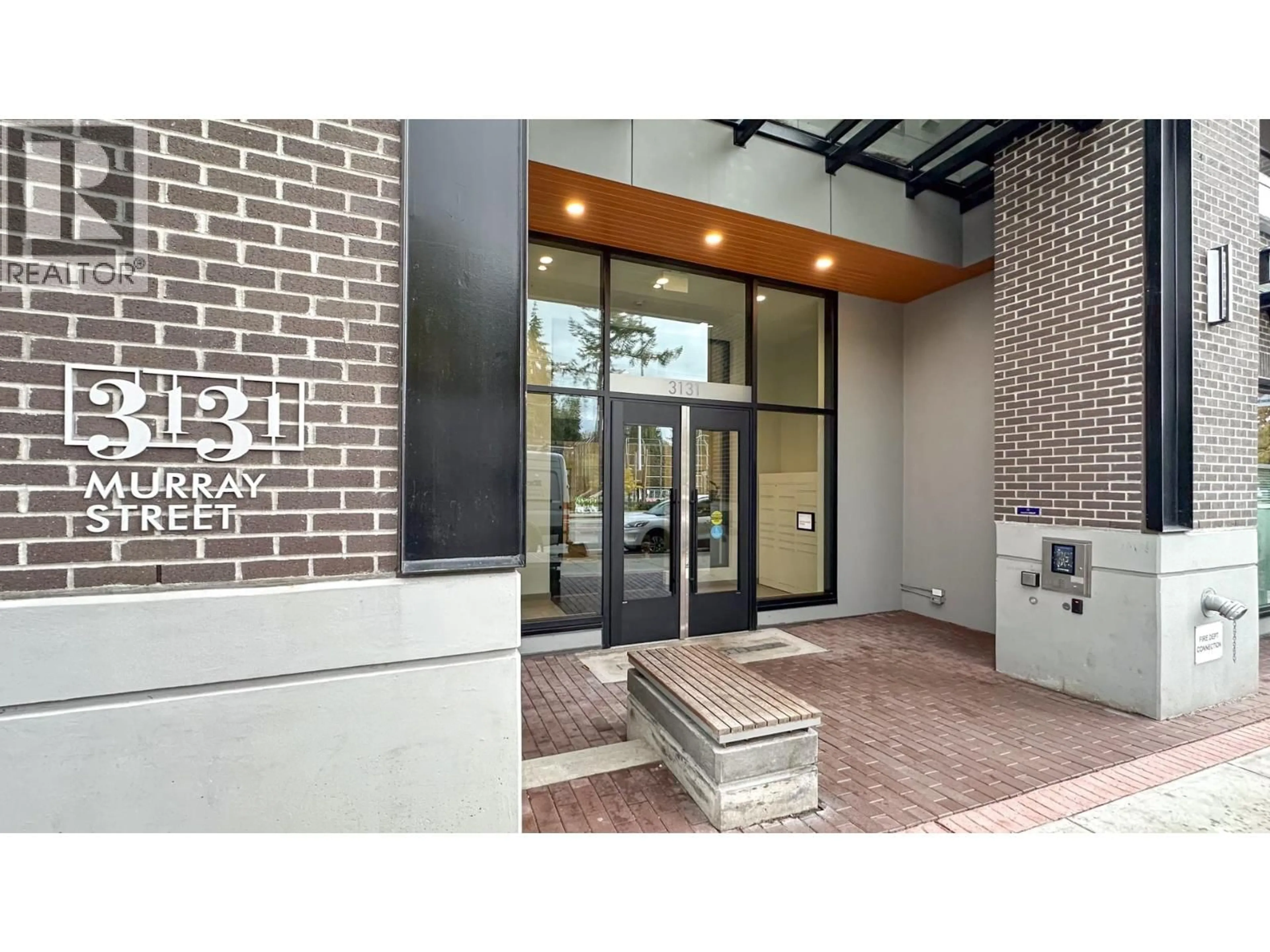 Indoor foyer for 225 - 3131 MURRAY STREET, Port Moody British Columbia V3H0L9