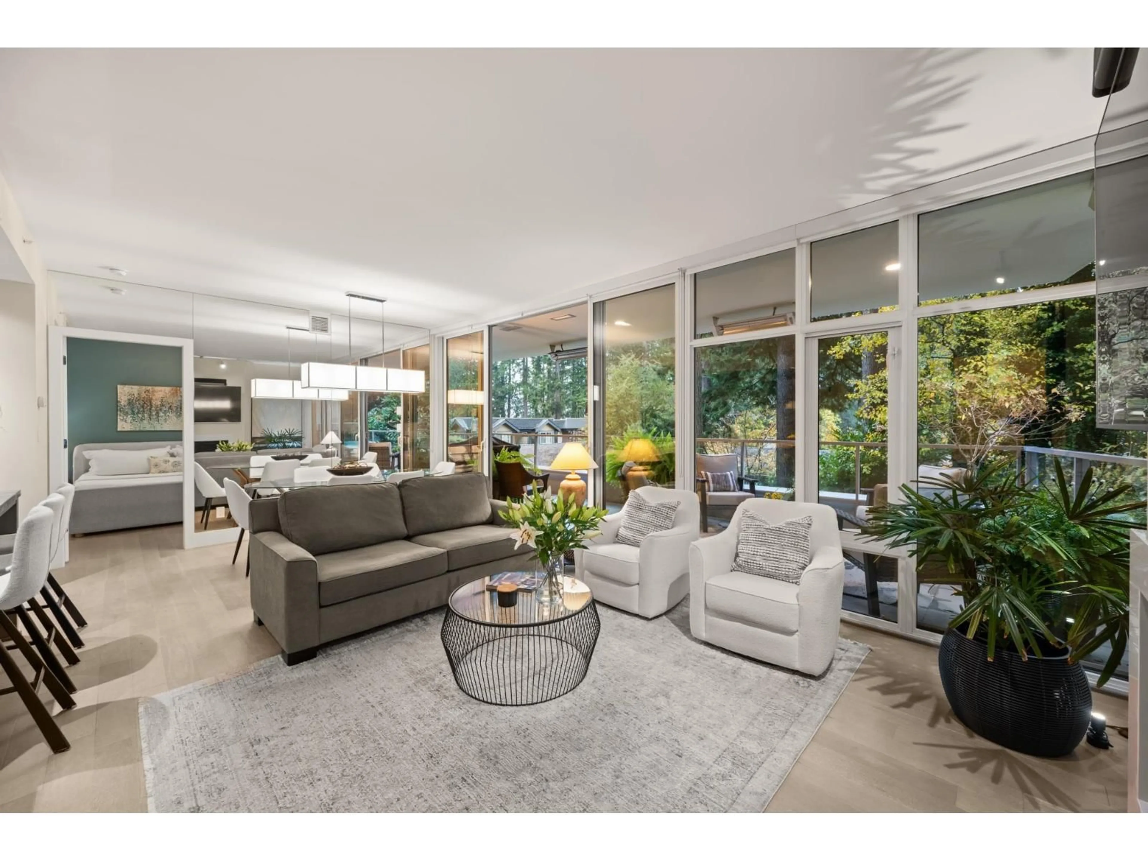 Living room with furniture, unknown for 206 - 1501 VIDAL, White Rock British Columbia V4B0B5