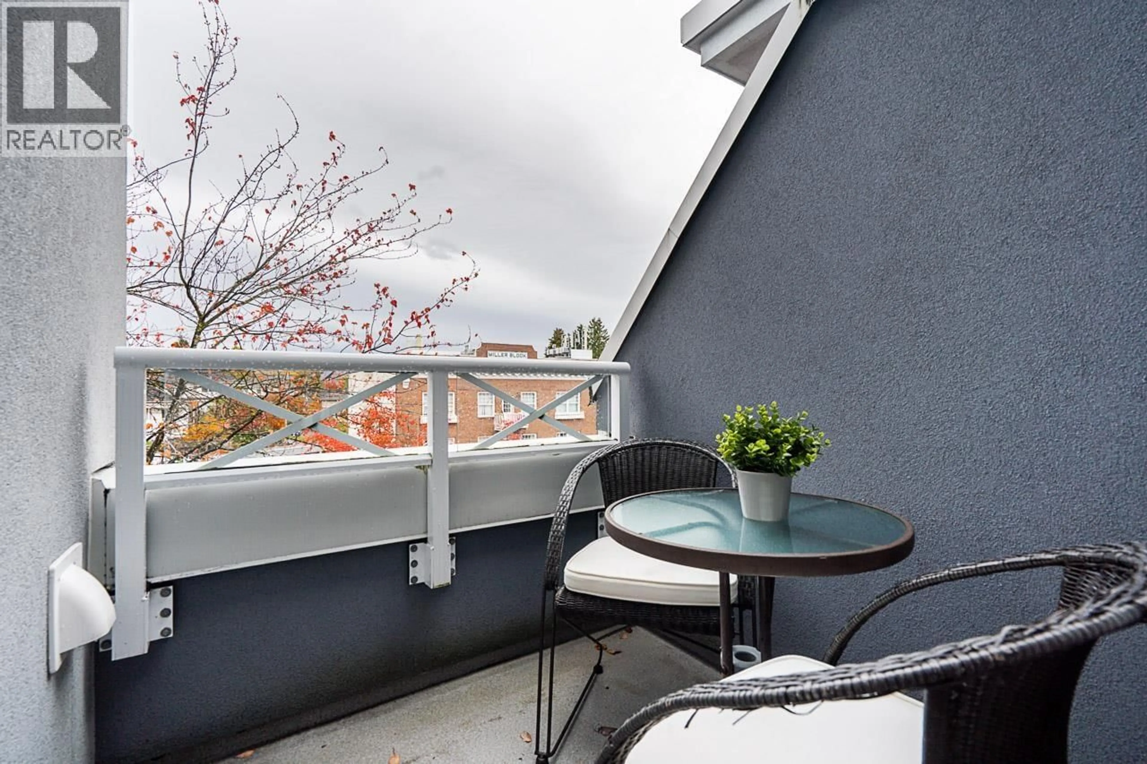 Balcony in the apartment, mountain view for PH17 - 760 KINGSWAY, Vancouver British Columbia V5V3C1
