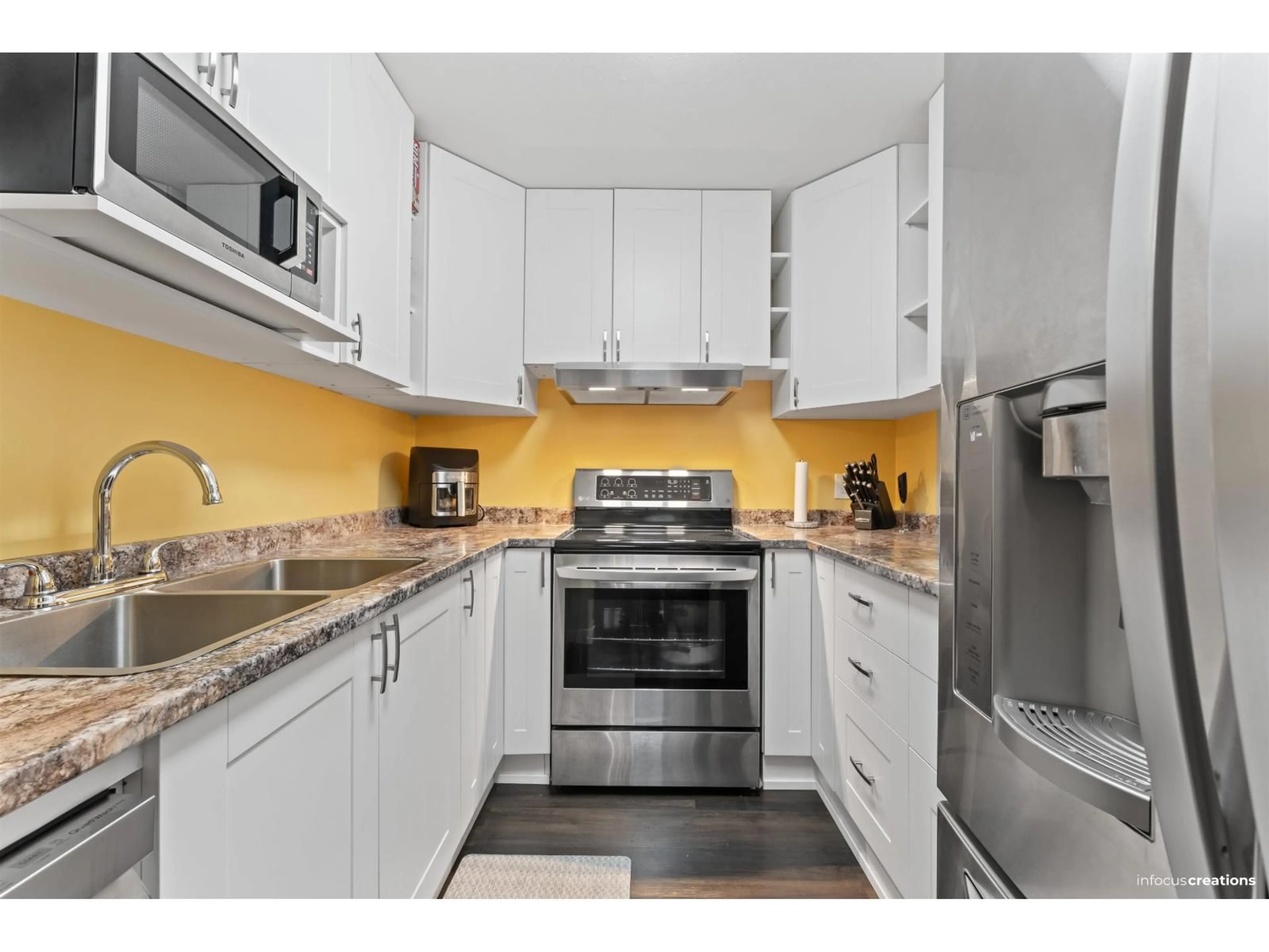 Standard kitchen, unknown for 22 - 8975 MARY STREET, Chilliwack British Columbia V2P4J4