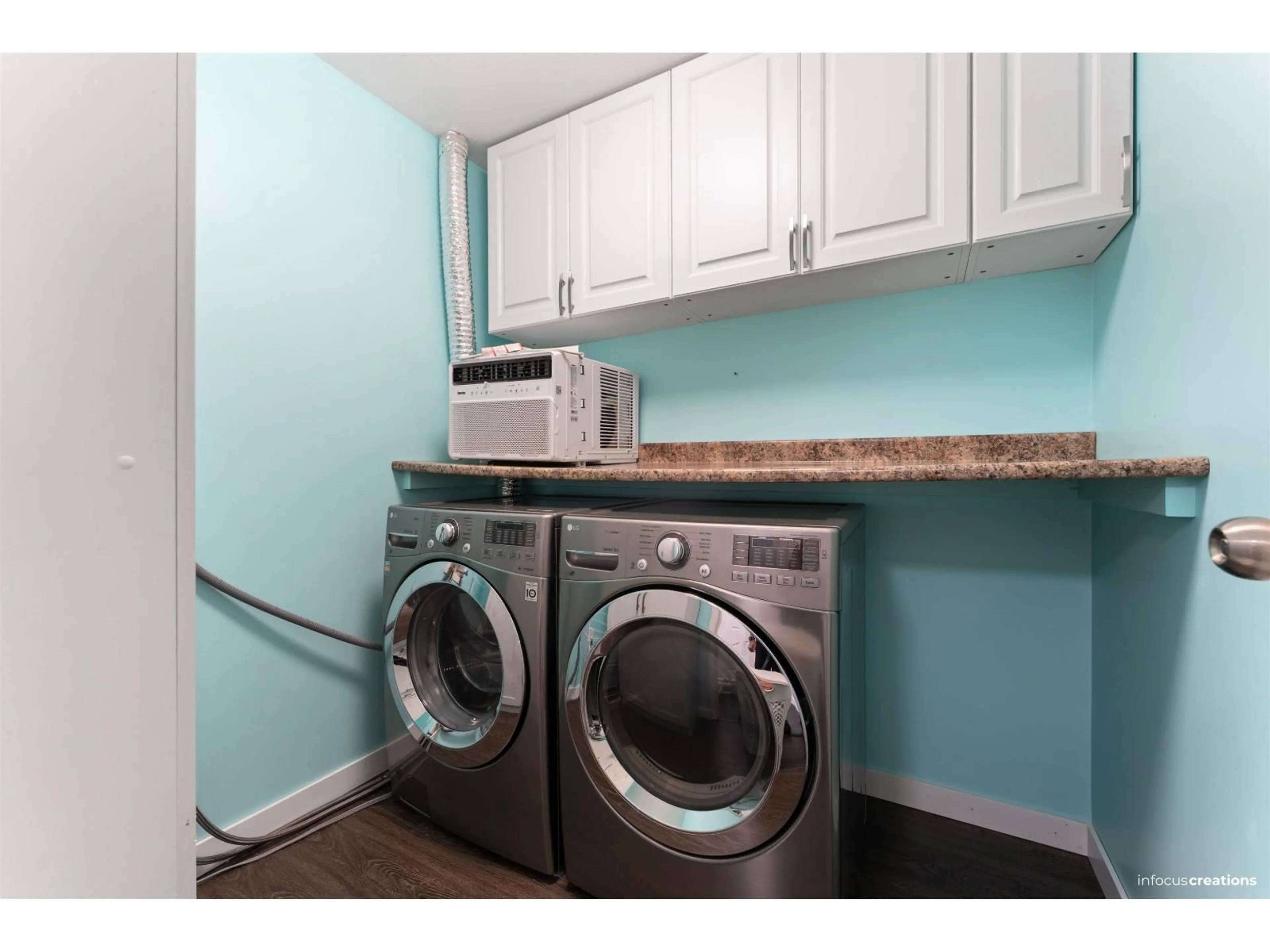 Laundry room for 22 - 8975 MARY STREET, Chilliwack British Columbia V2P4J4
