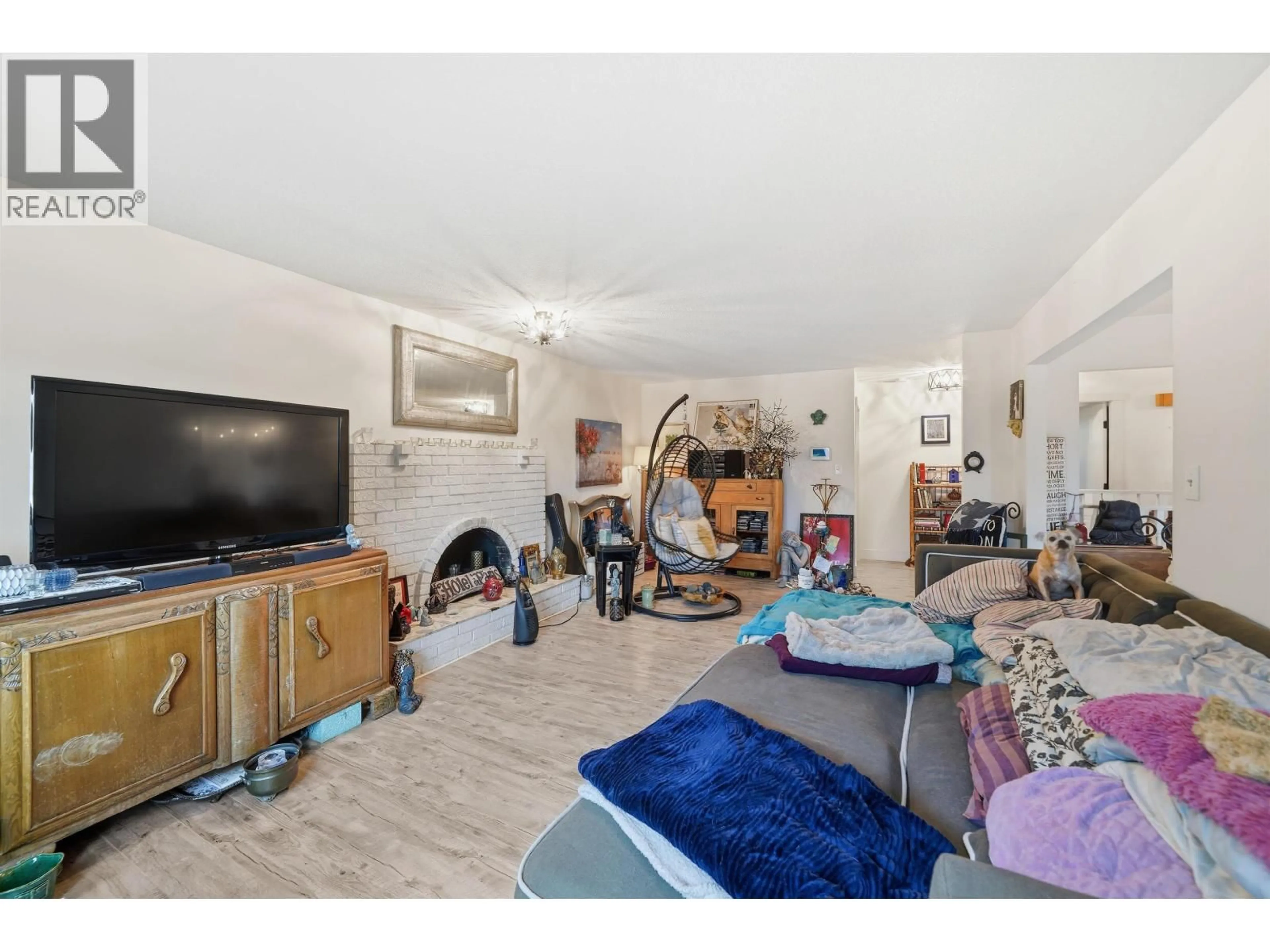 A pic of a room for 21323 121 AVENUE, Maple Ridge British Columbia V2X3S3