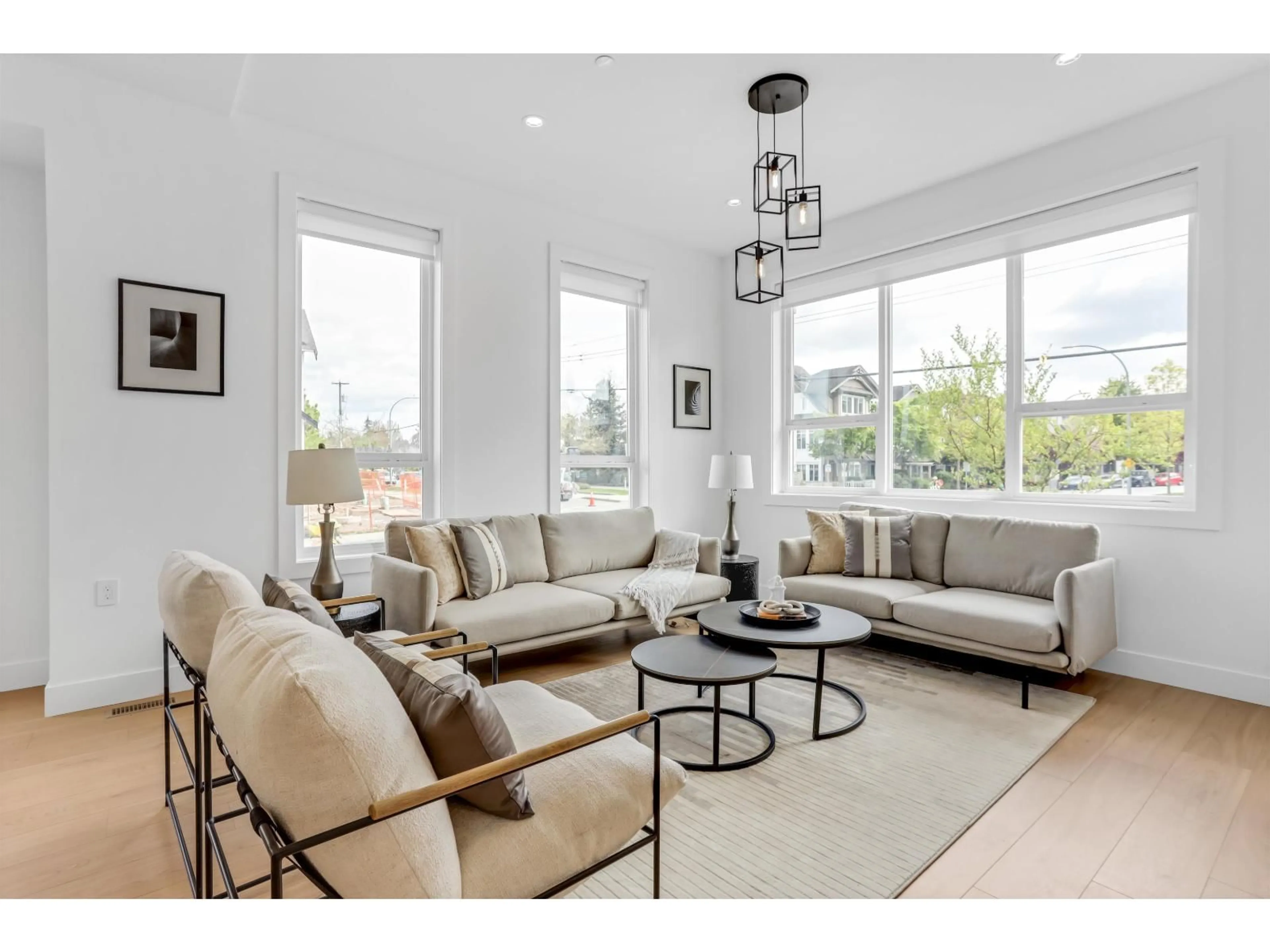 Living room with furniture, unknown for 20961 83, Langley British Columbia V2Y4K4