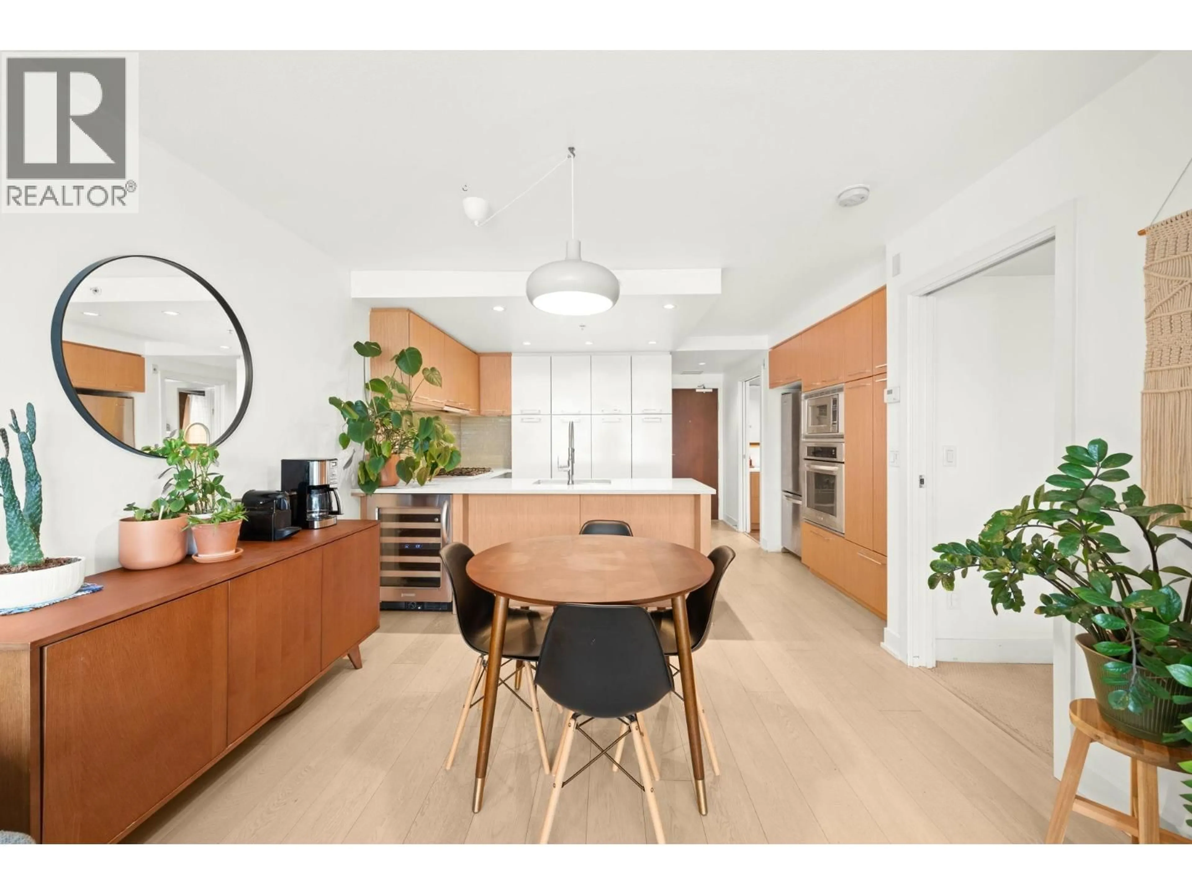 Unknown for 425 - 2008 PINE STREET, Vancouver British Columbia V6J0B8