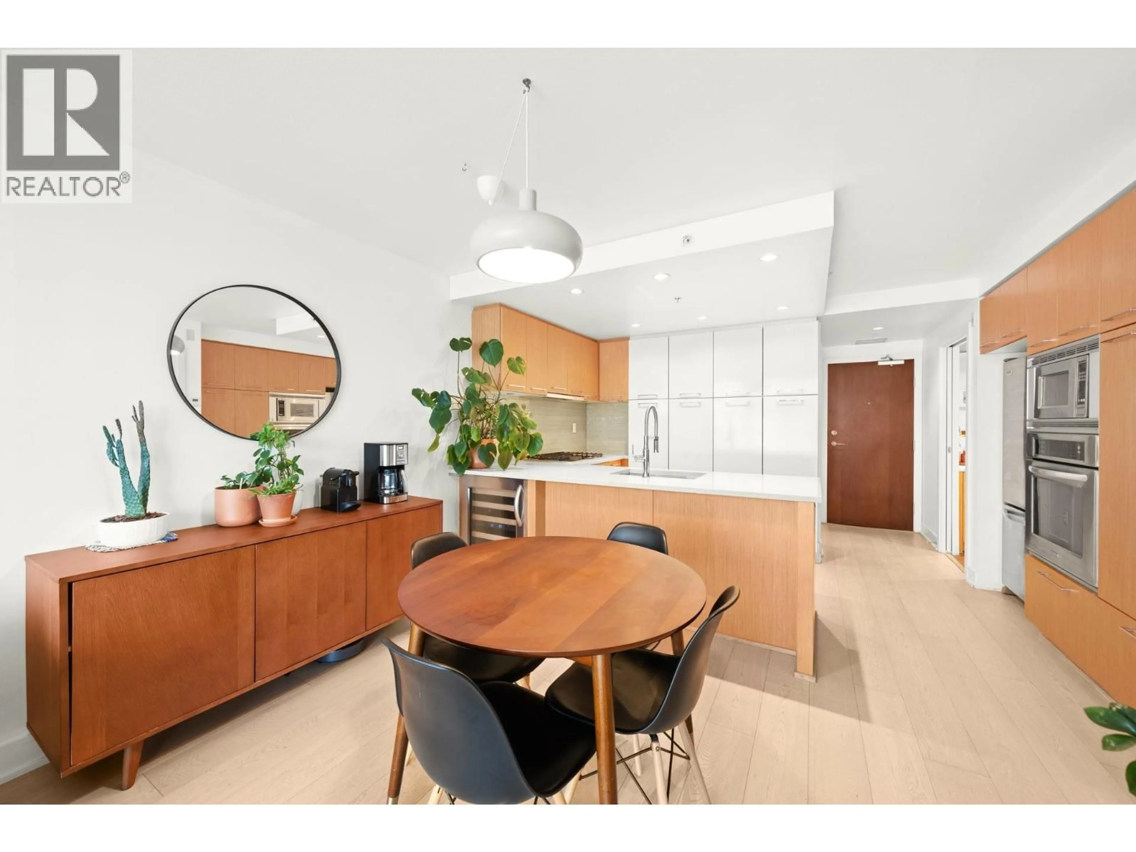 Unknown for 425 - 2008 PINE STREET, Vancouver British Columbia V6J0B8