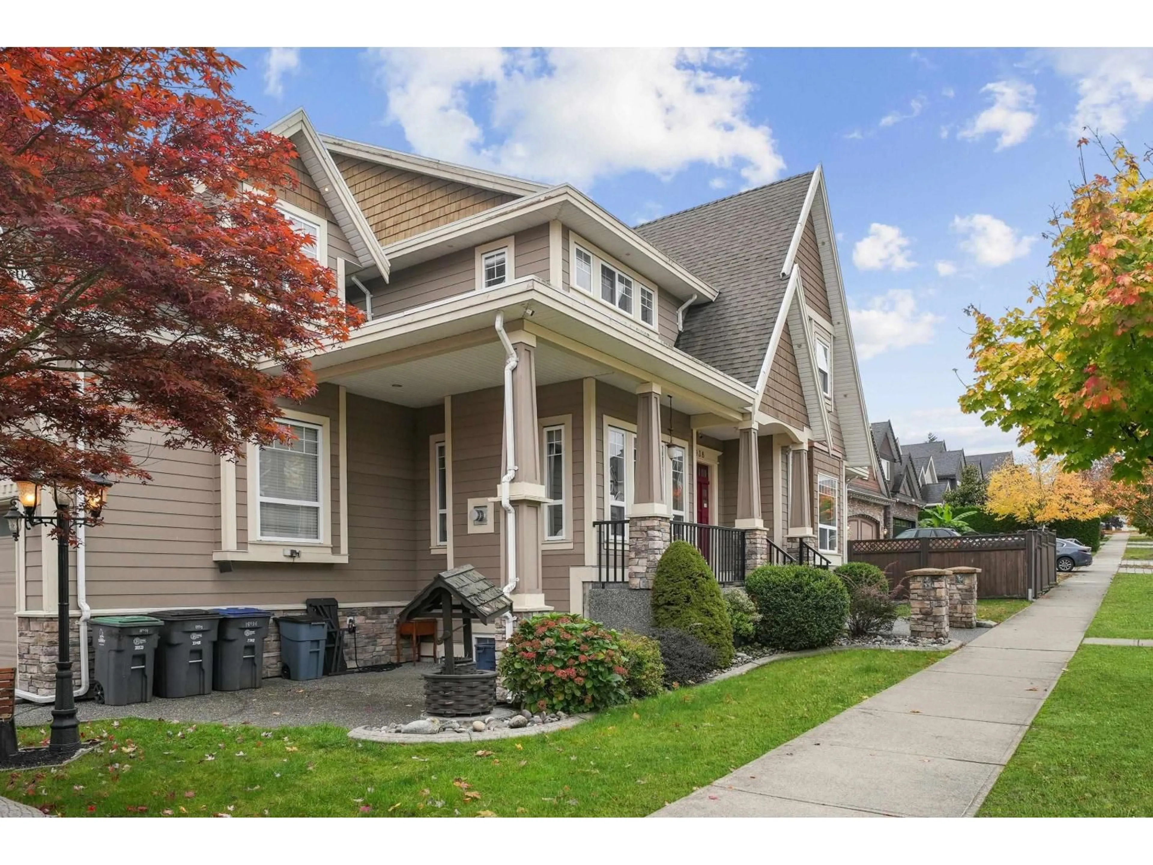 Home with vinyl exterior material, street for 18938 54A, Surrey British Columbia V3S6R4