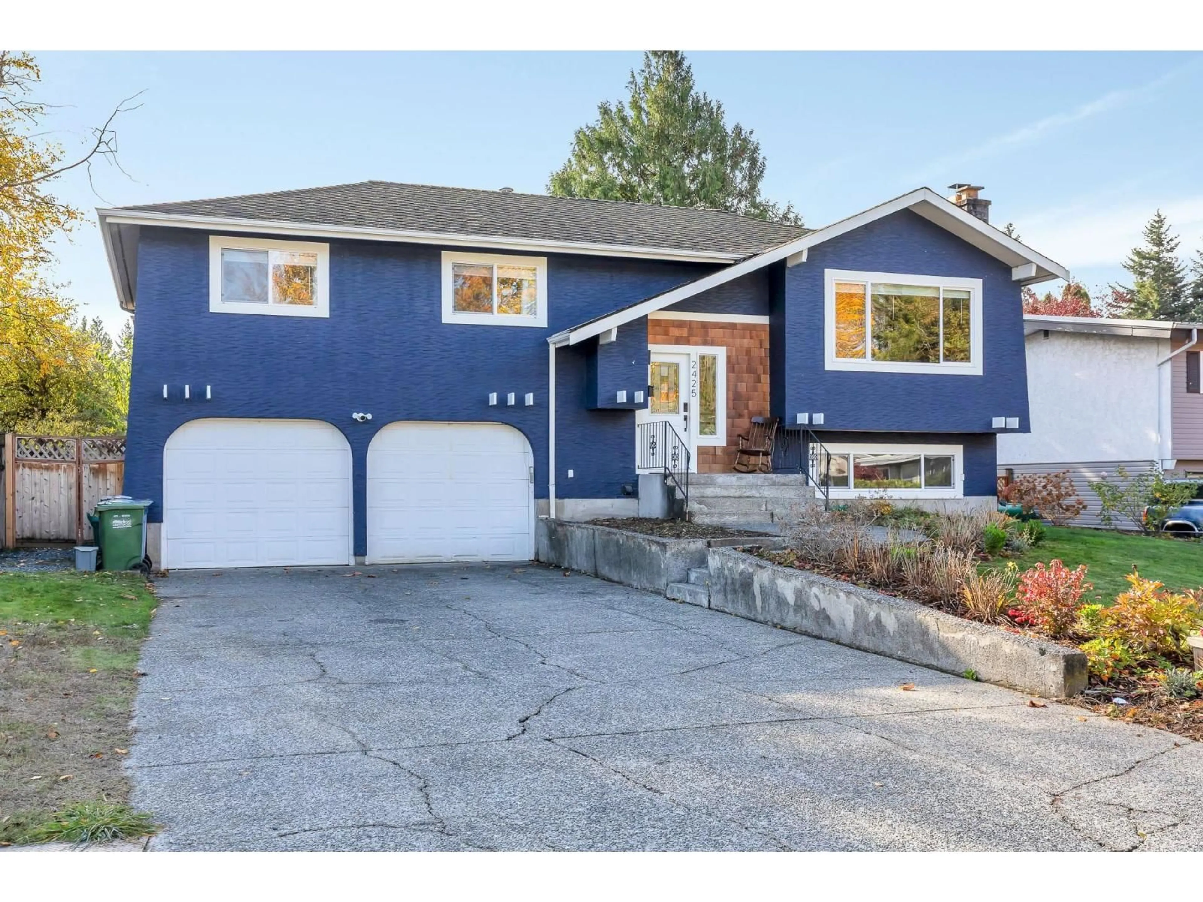 Home with vinyl exterior material, street for 2425 ALADDIN, Abbotsford British Columbia V2S5K7