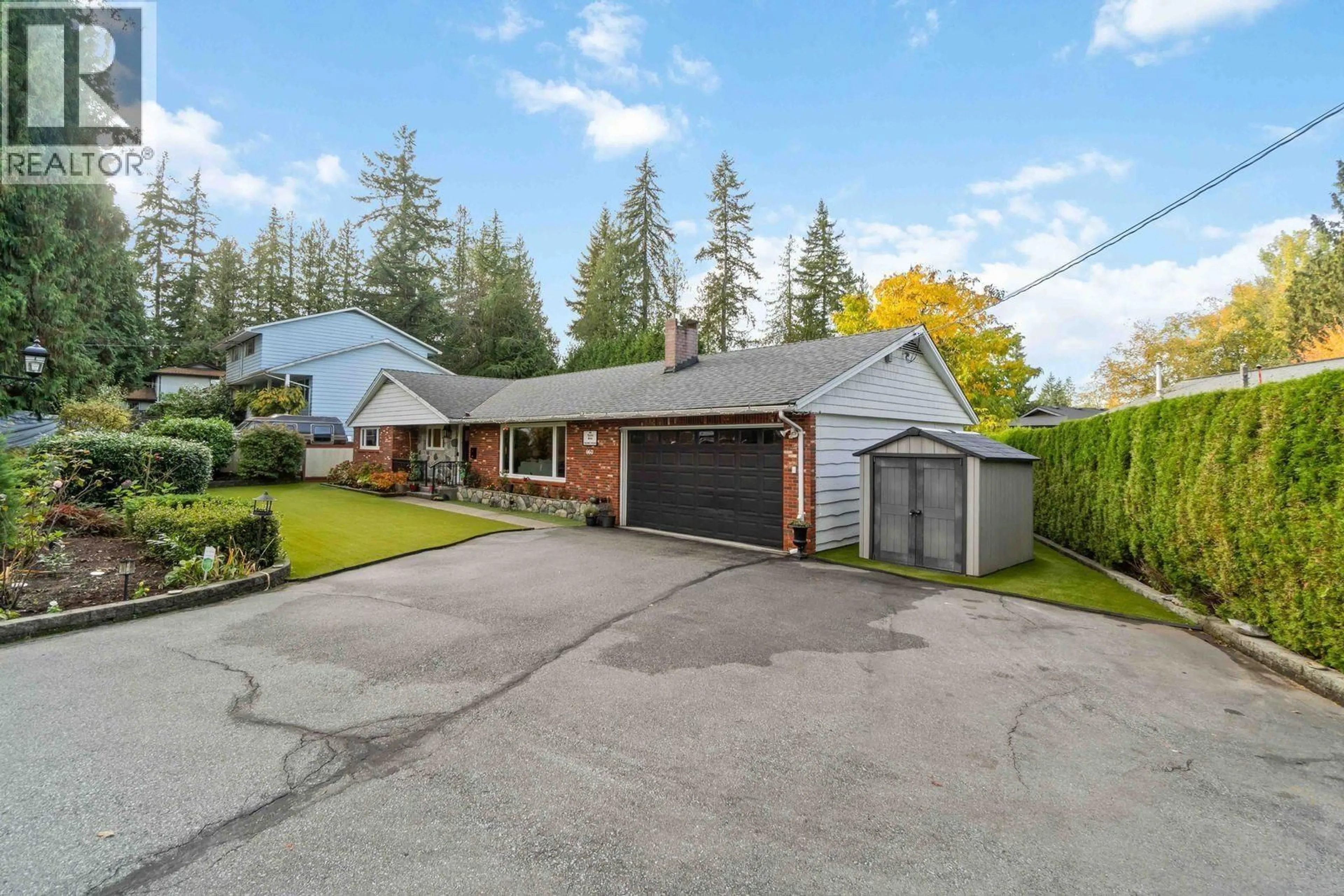 A pic from outside/outdoor area/front of a property/back of a property/a pic from drone, street for 660 GATENSBURY STREET, Coquitlam British Columbia V3J5G8