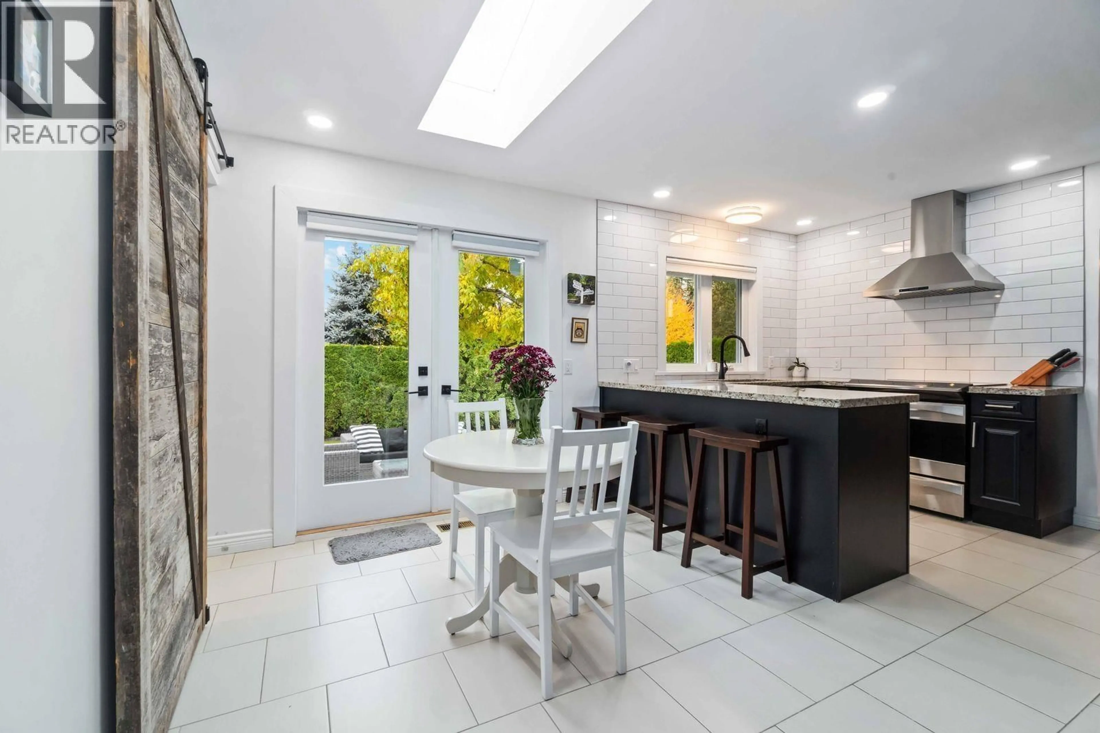 Contemporary kitchen, ceramic/tile floor for 660 GATENSBURY STREET, Coquitlam British Columbia V3J5G8