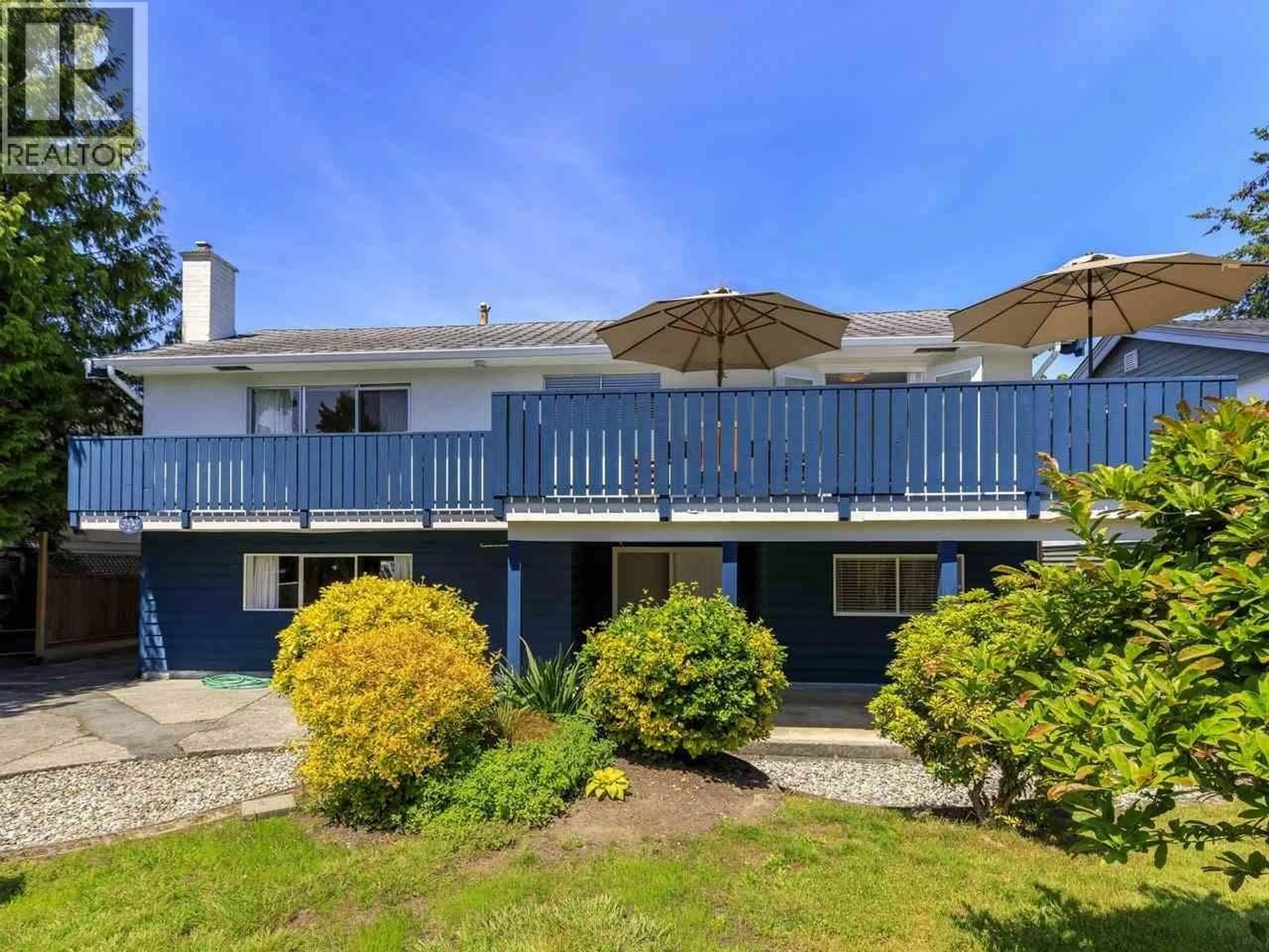 A pic from outside/outdoor area/front of a property/back of a property/a pic from drone, unknown for 3111 BLUNDELL ROAD, Richmond British Columbia V7C1G2