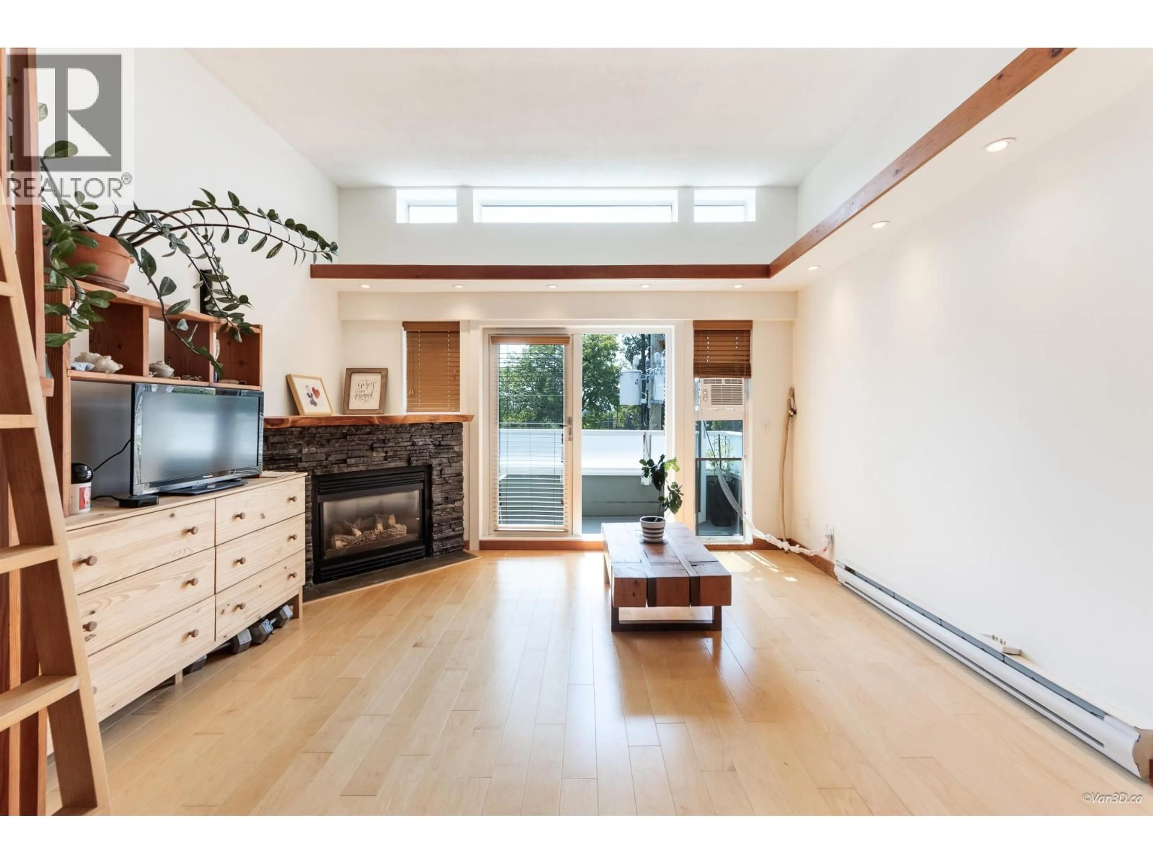 Unknown for 307 - 980 22ND AVENUE, Vancouver British Columbia V5Z2A1