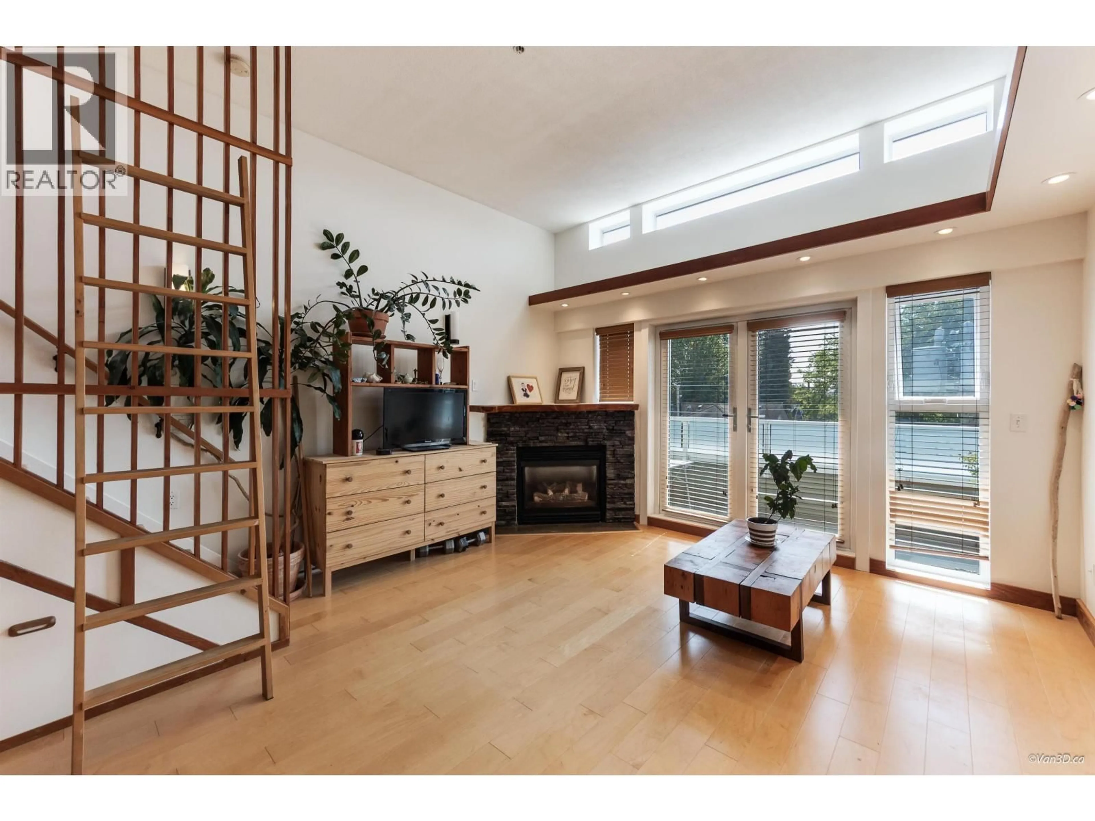 Unknown for 307 - 980 22ND AVENUE, Vancouver British Columbia V5Z2A1