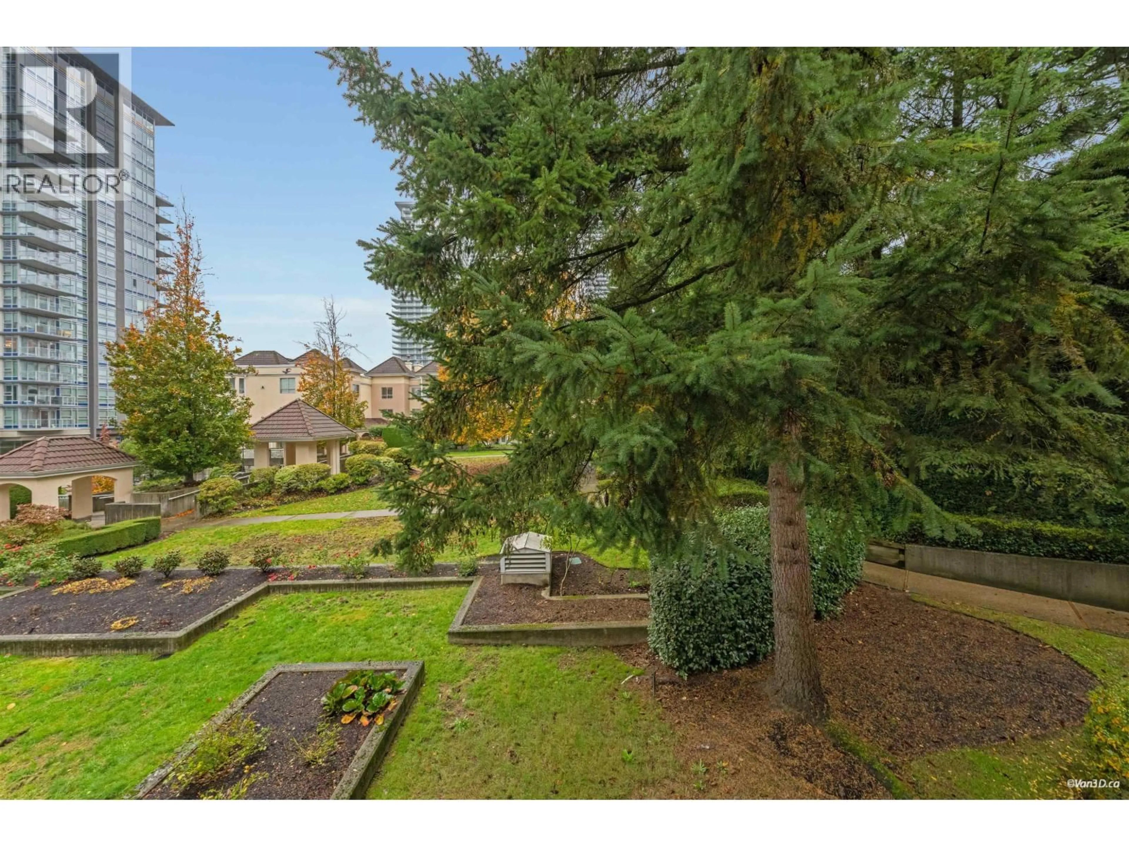 A pic from outside/outdoor area/front of a property/back of a property/a pic from drone, unknown for 208 - 515 WHITING WAY, Coquitlam British Columbia V3J7W9