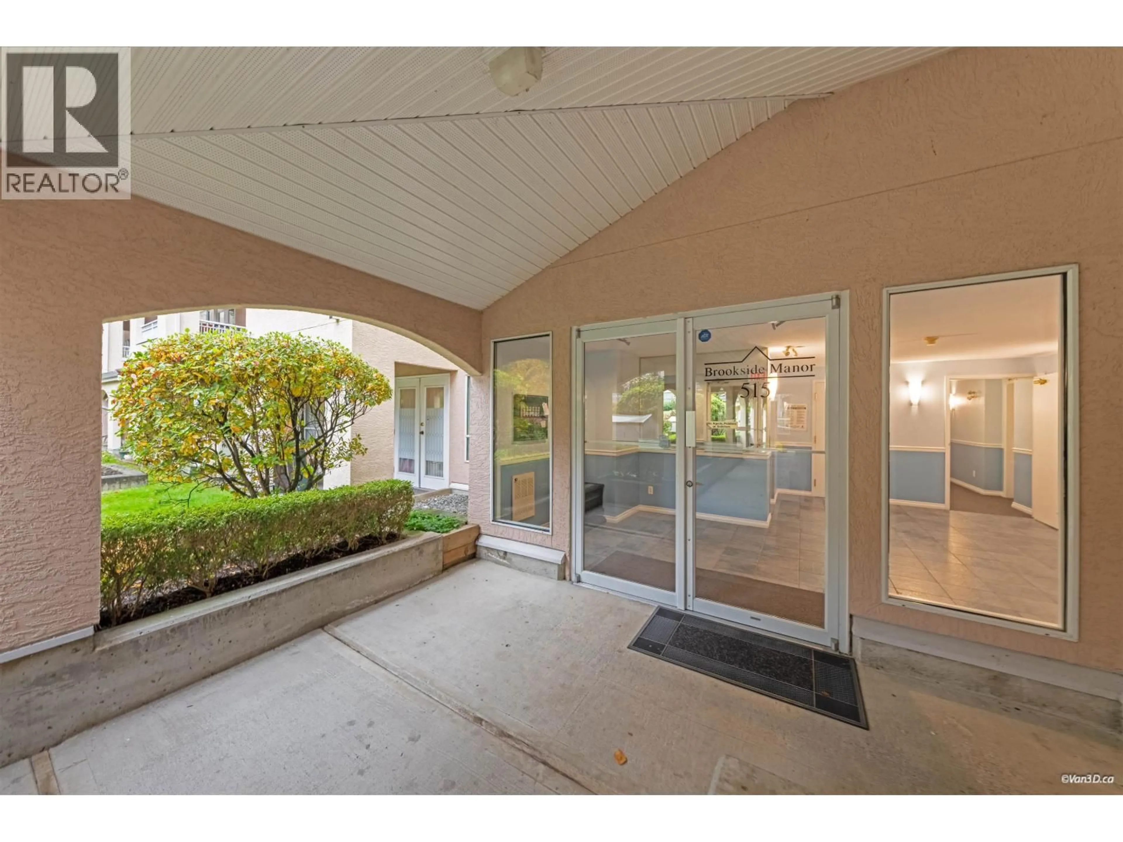 Indoor foyer for 208 - 515 WHITING WAY, Coquitlam British Columbia V3J7W9