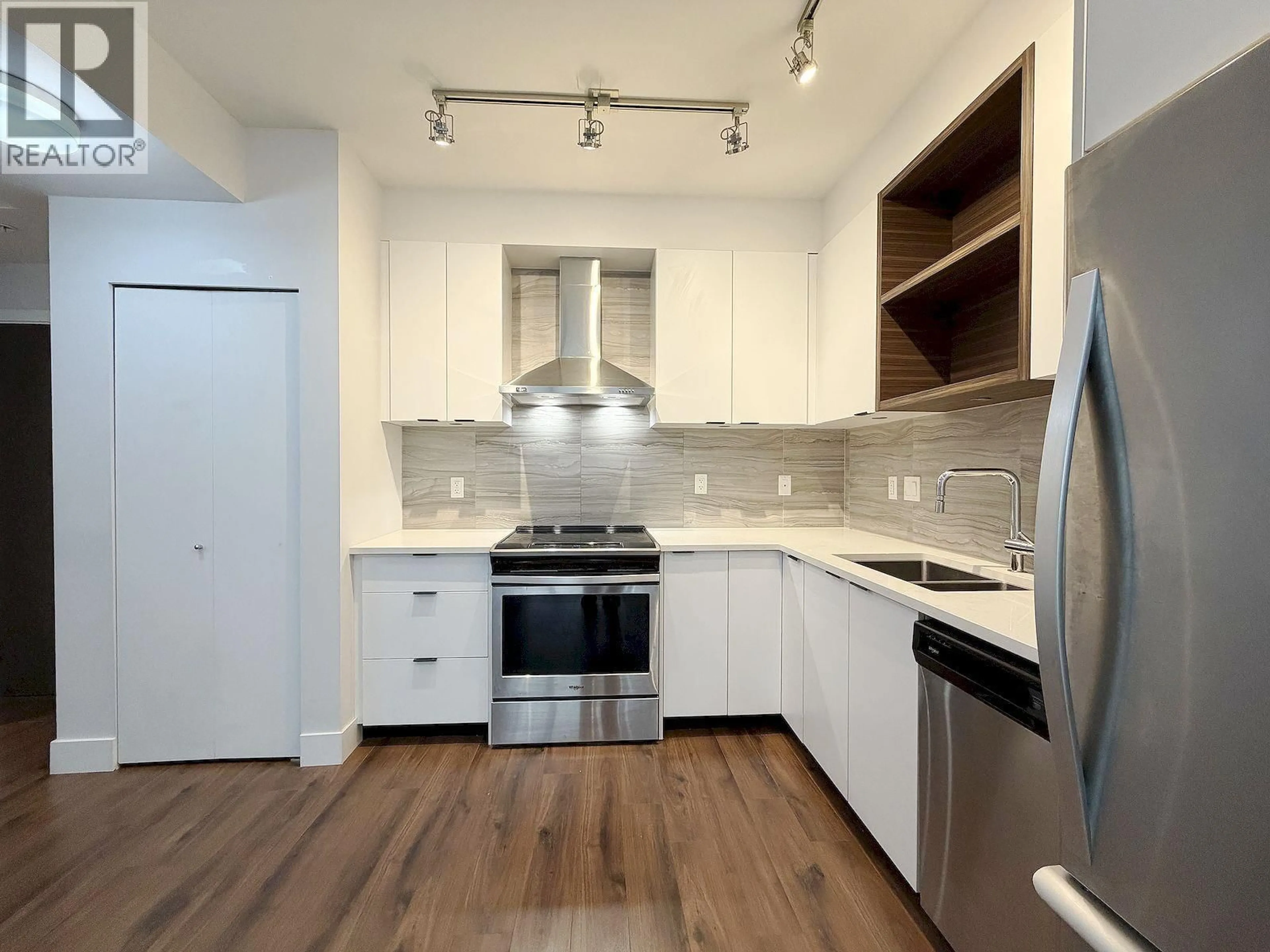 Standard kitchen, unknown for 242 - 5355 LANE STREET, Burnaby British Columbia V5H0H1