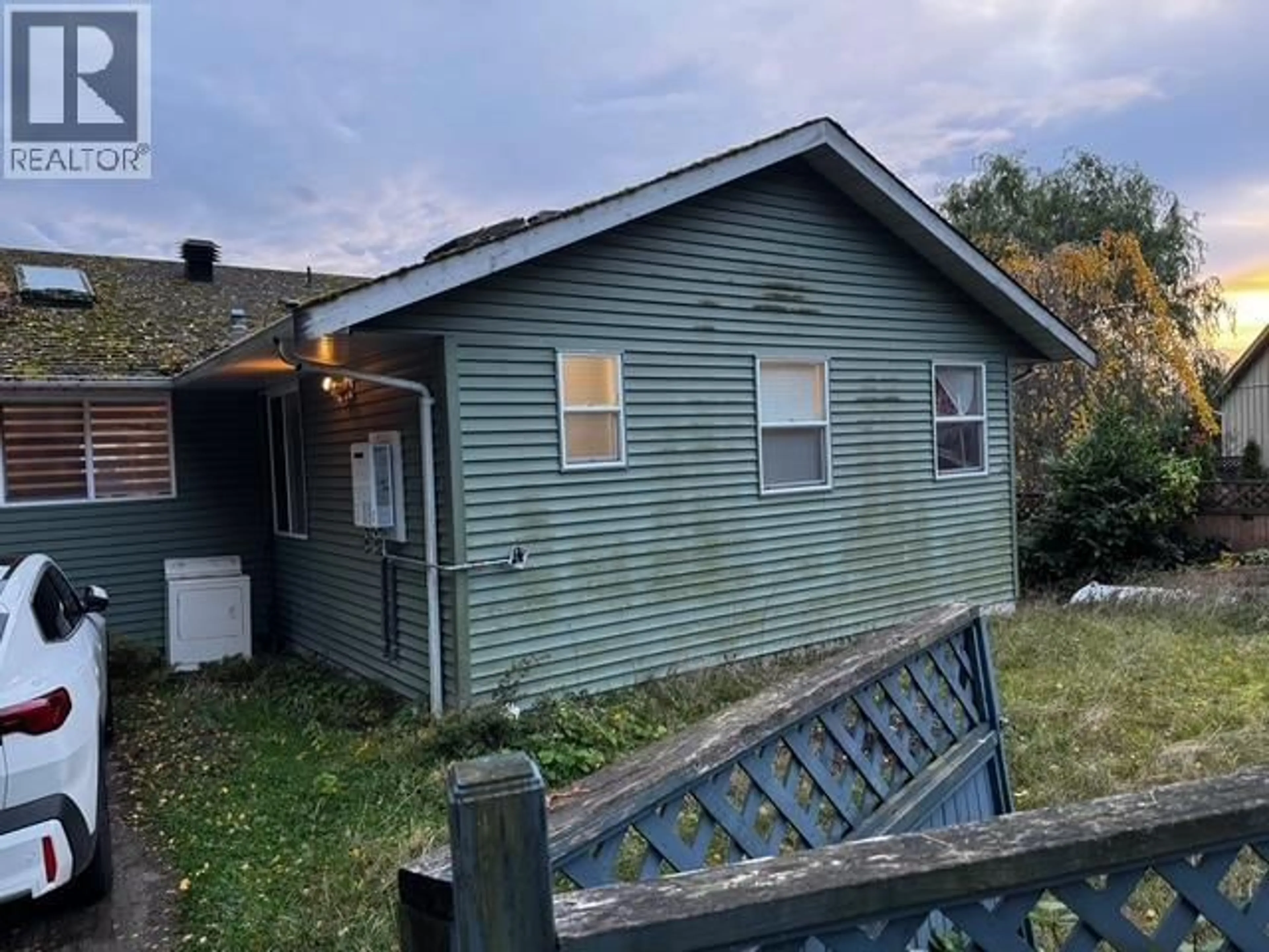 Unknown for 6300 SAMRON ROAD, Sechelt British Columbia V2C1Y1