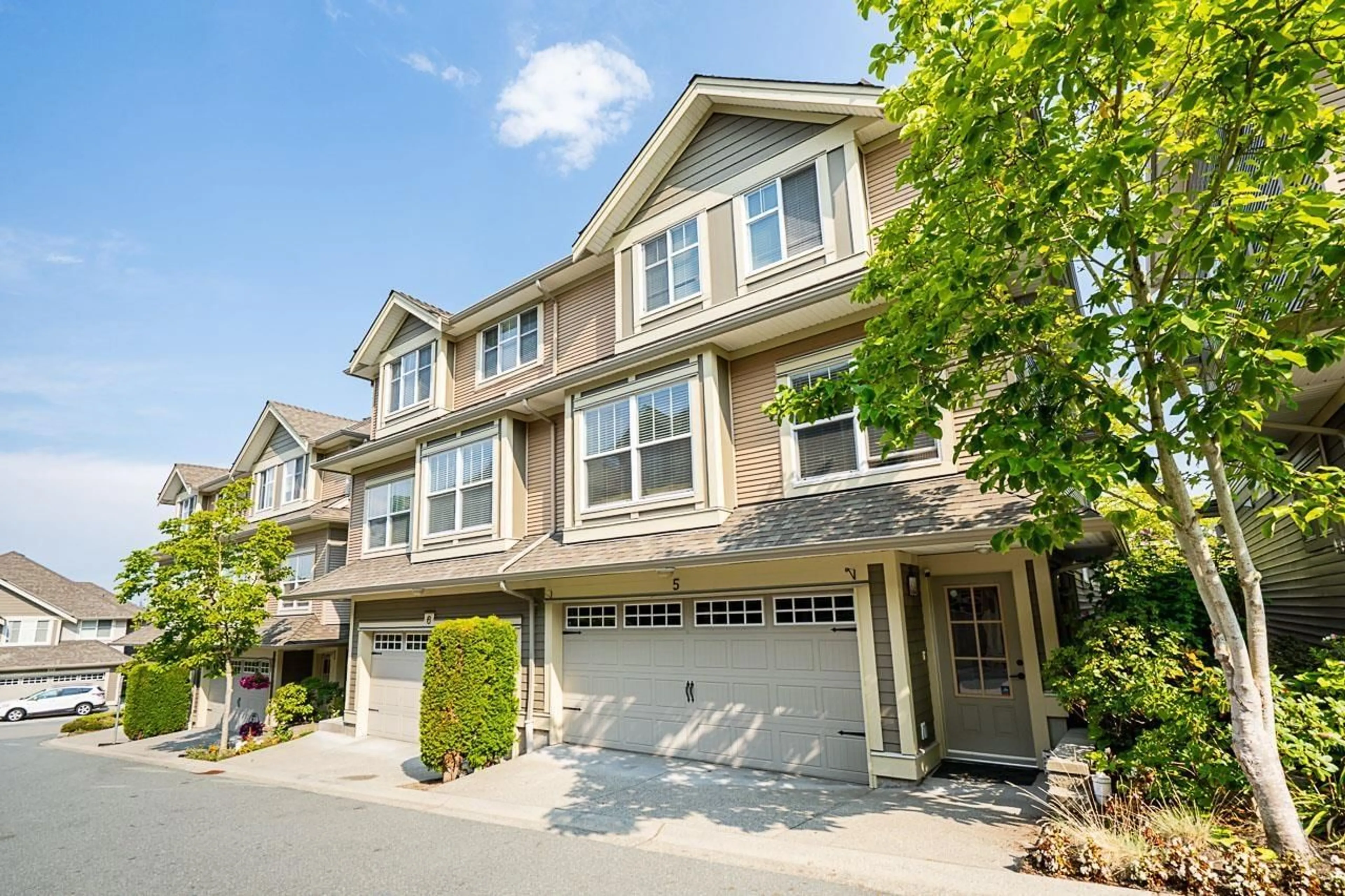 Unknown for 5 - 7177 179, Surrey British Columbia V3S8C5