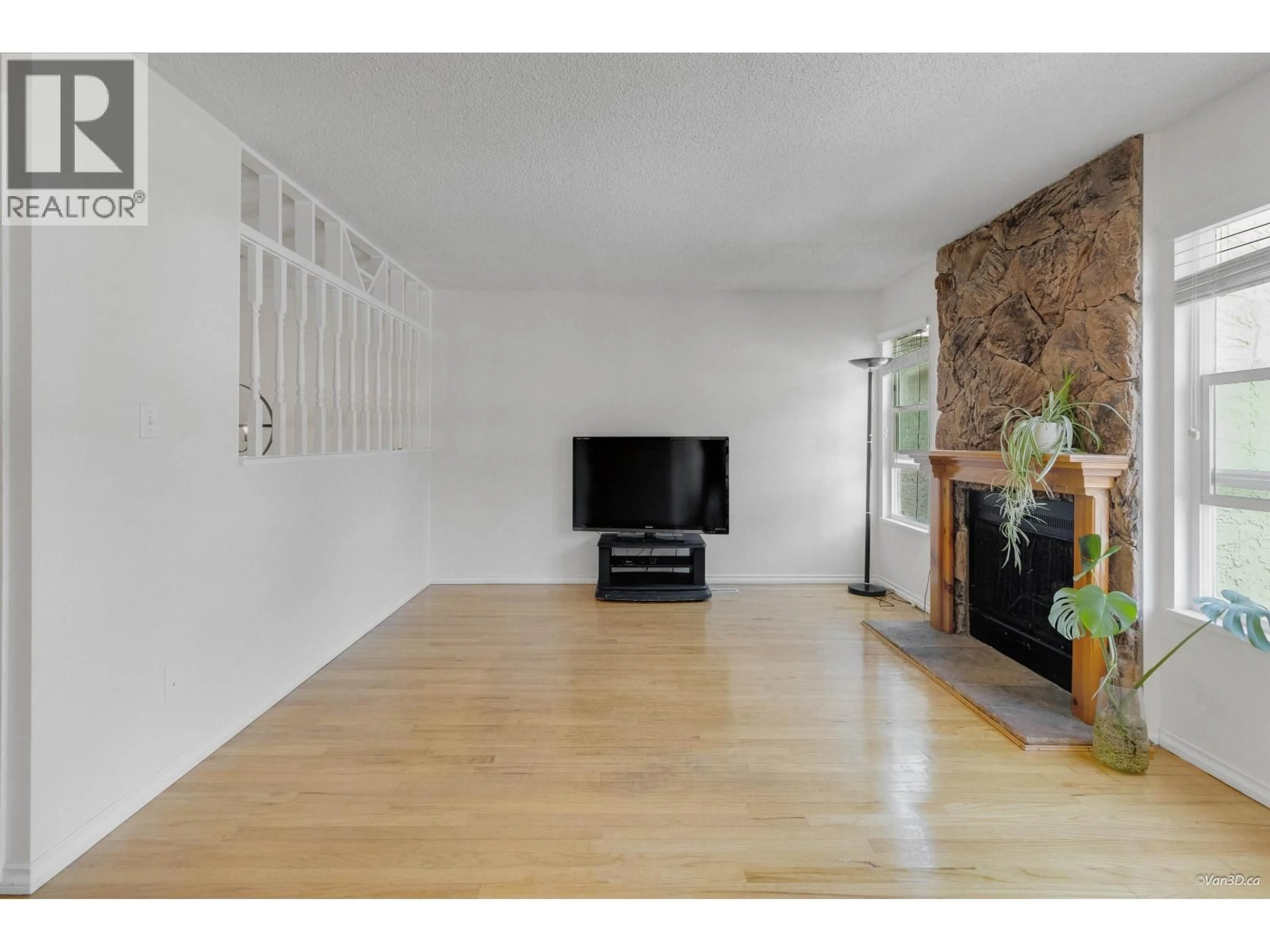 Unknown for 3184 SECHELT DRIVE, Coquitlam British Columbia V3B5Y1