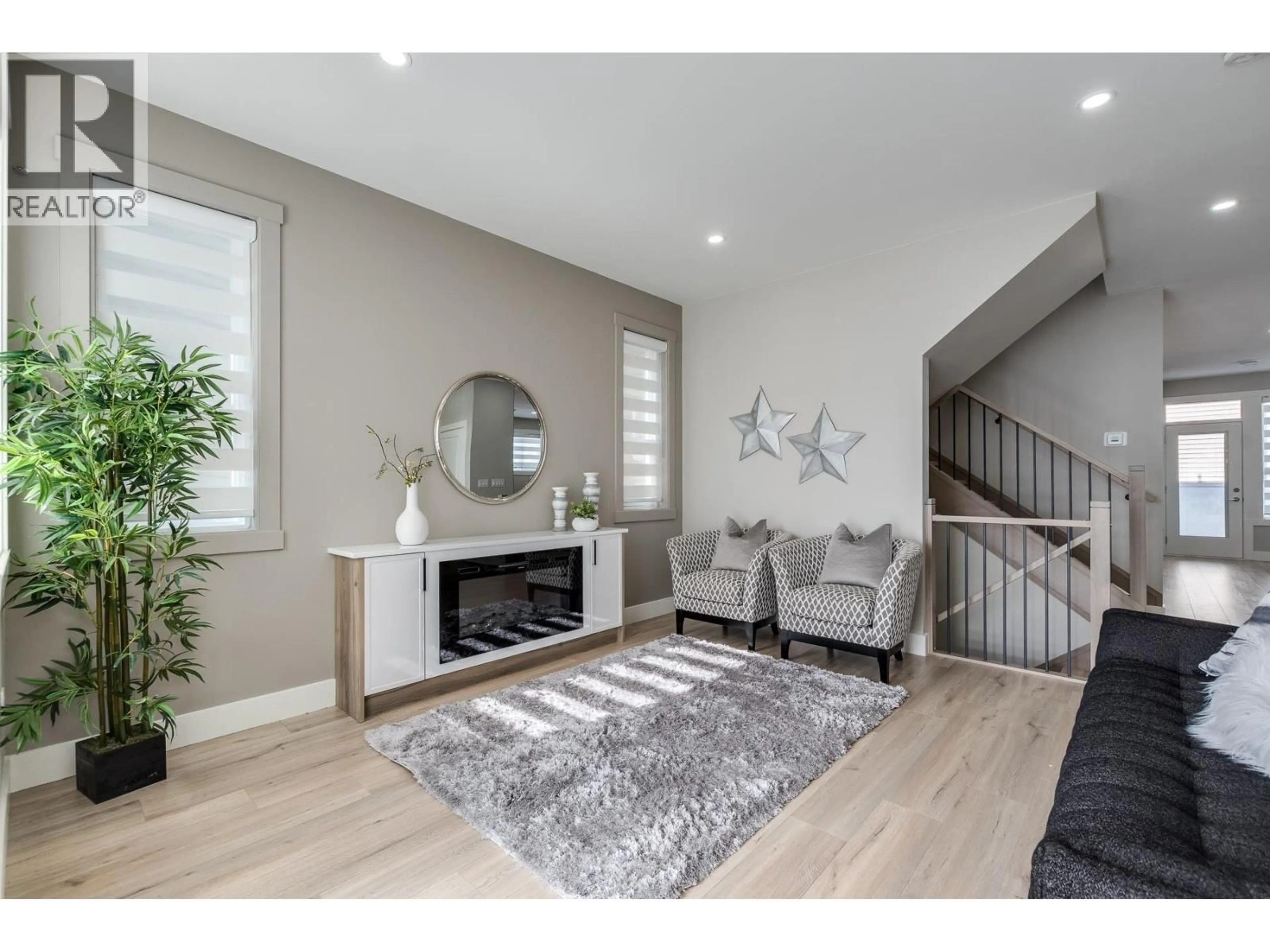 Unknown for 3427 VICTORIA DRIVE, Coquitlam British Columbia V3B2V5