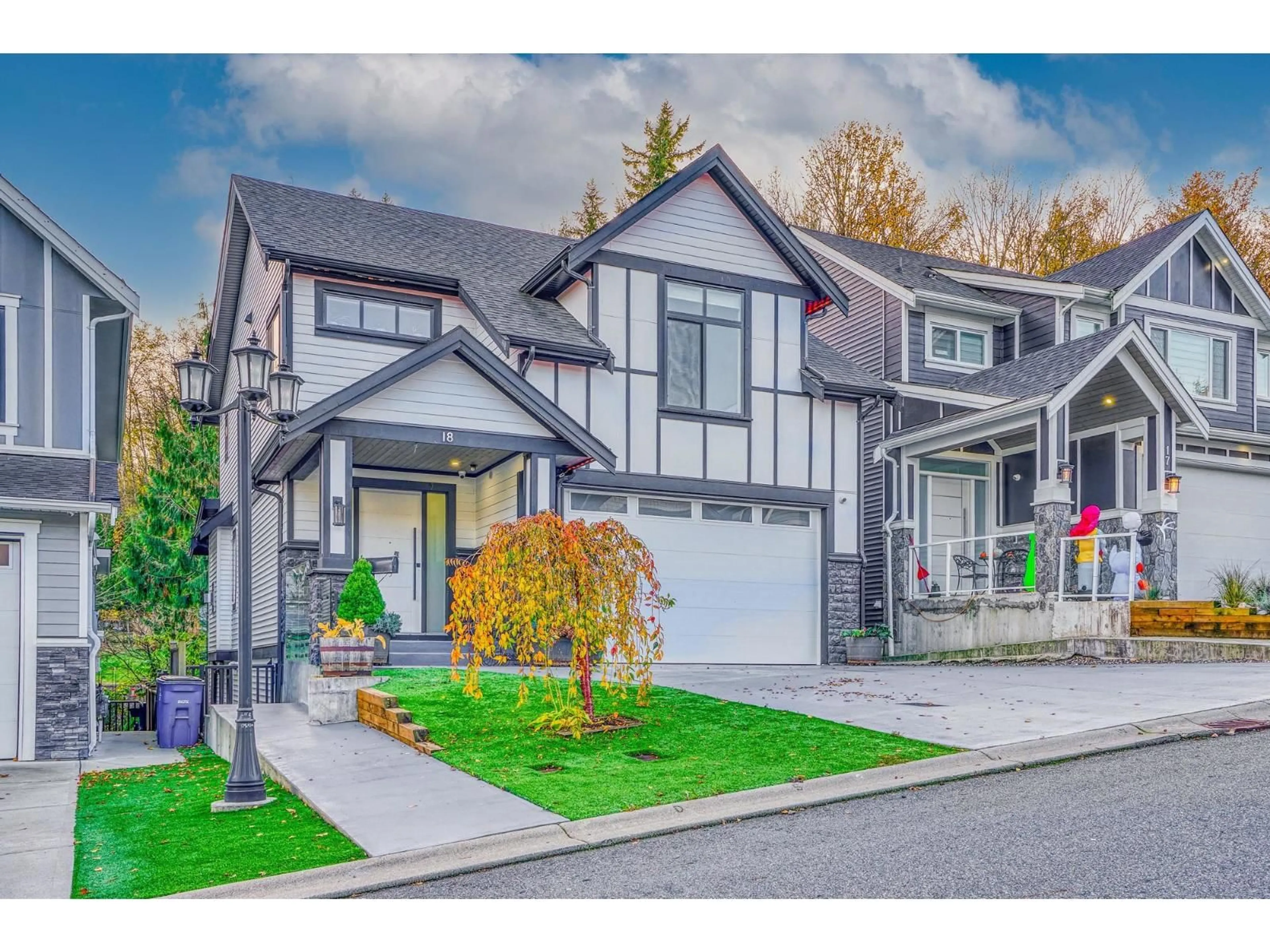 Home with vinyl exterior material, street for 18 - 4581 SUMAS MOUNTAIN, Abbotsford British Columbia V3G0H3