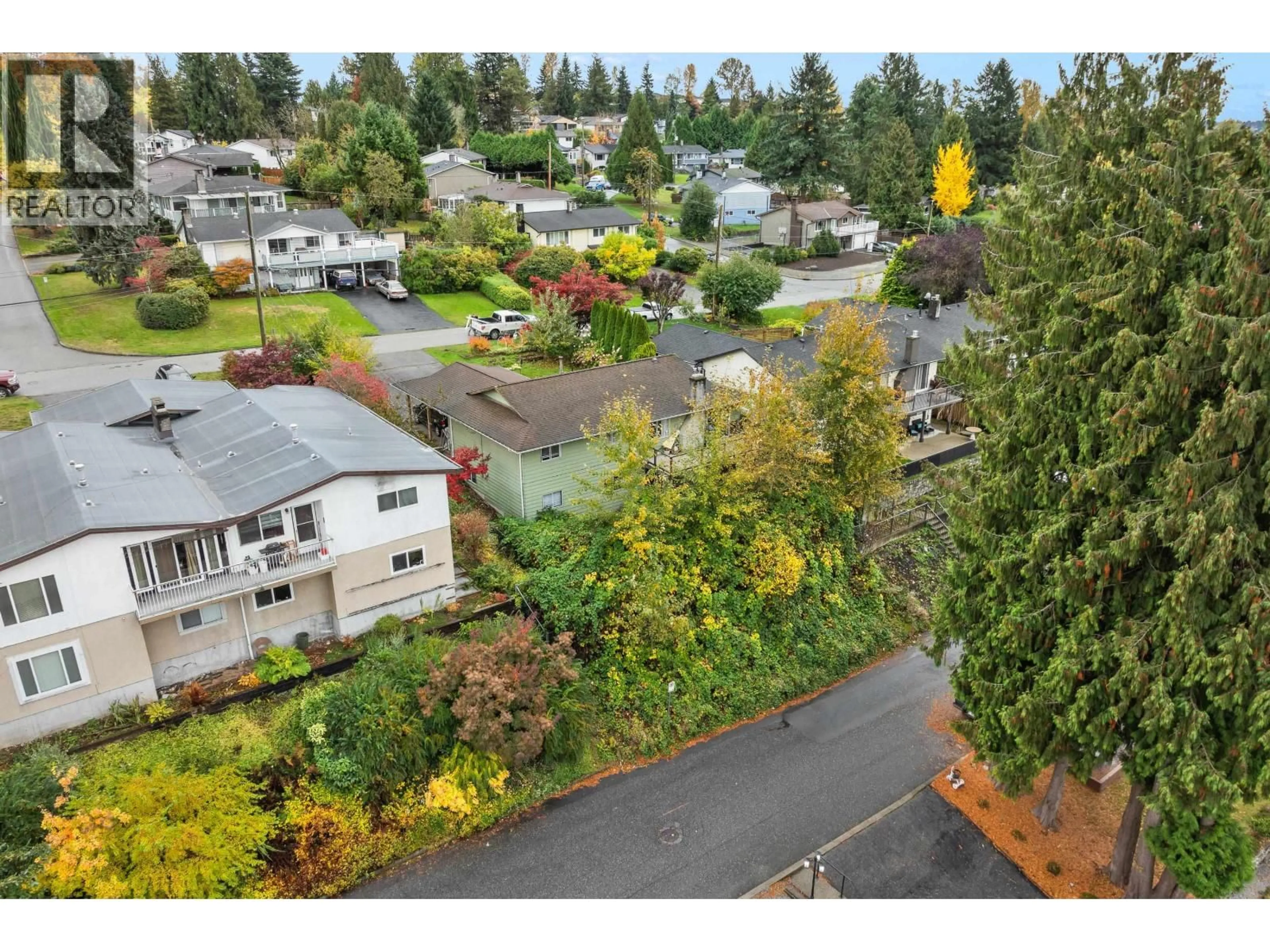A pic from outside/outdoor area/front of a property/back of a property/a pic from drone, unknown for 1507 ELINOR CRESCENT, Port Coquitlam British Columbia V3C2Y3