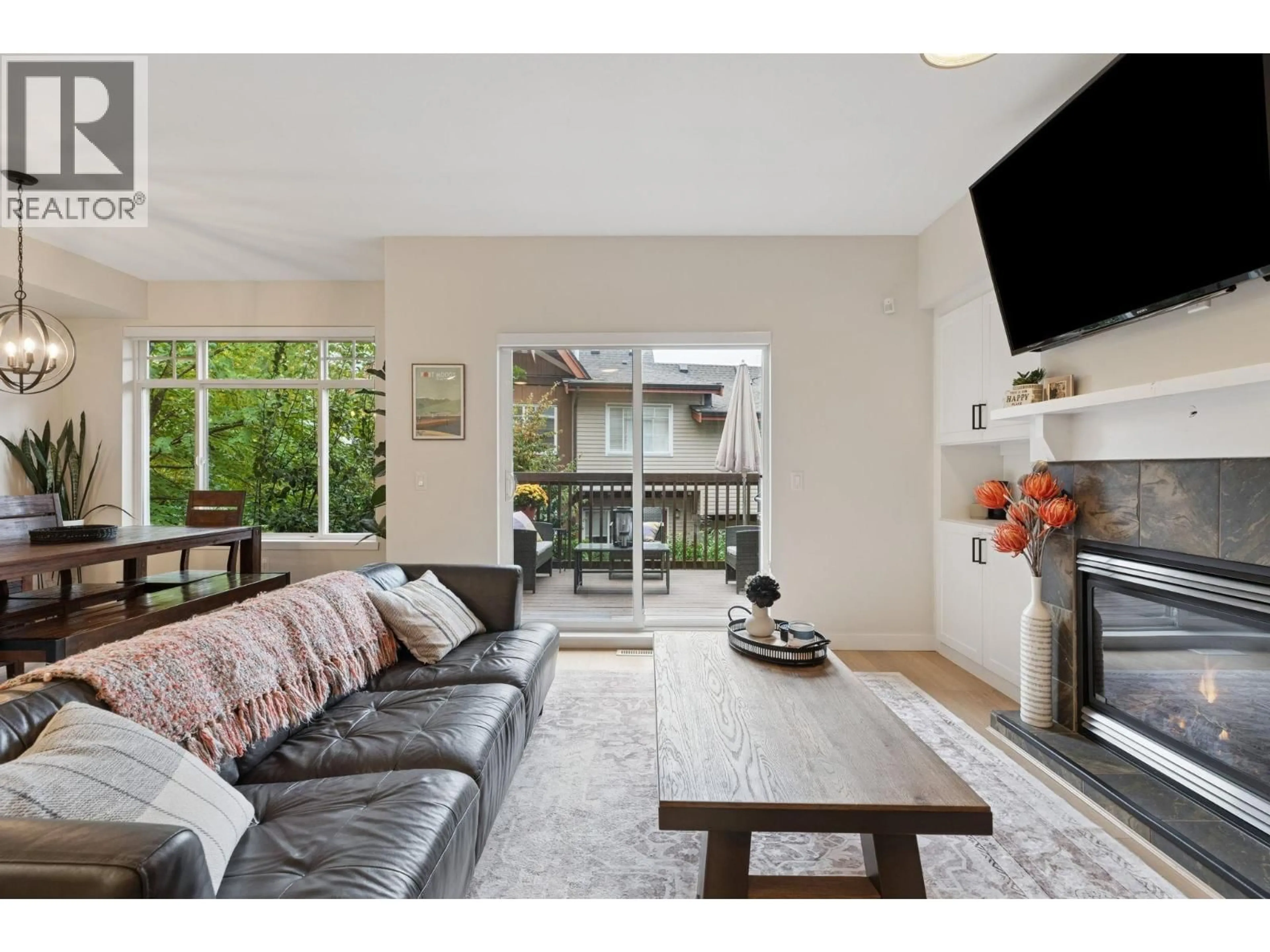 Living room with furniture, unknown for 139 - 2000 PANORAMA DRIVE, Port Moody British Columbia V3H5J5