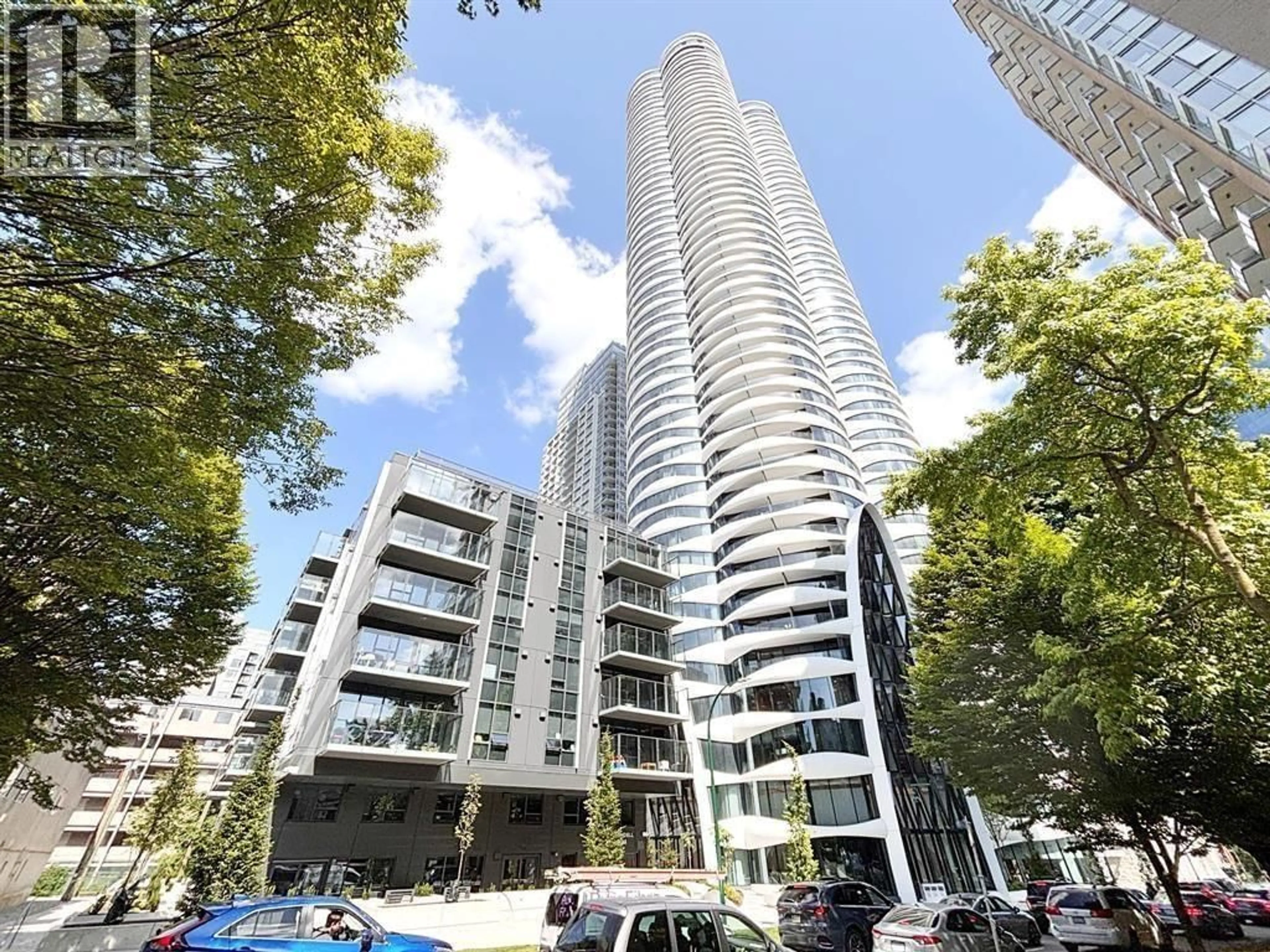 A pic from outside/outdoor area/front of a property/back of a property/a pic from drone, city buildings view from balcony for 2702 - 1033 NELSON STREET, Vancouver British Columbia V6E0E5