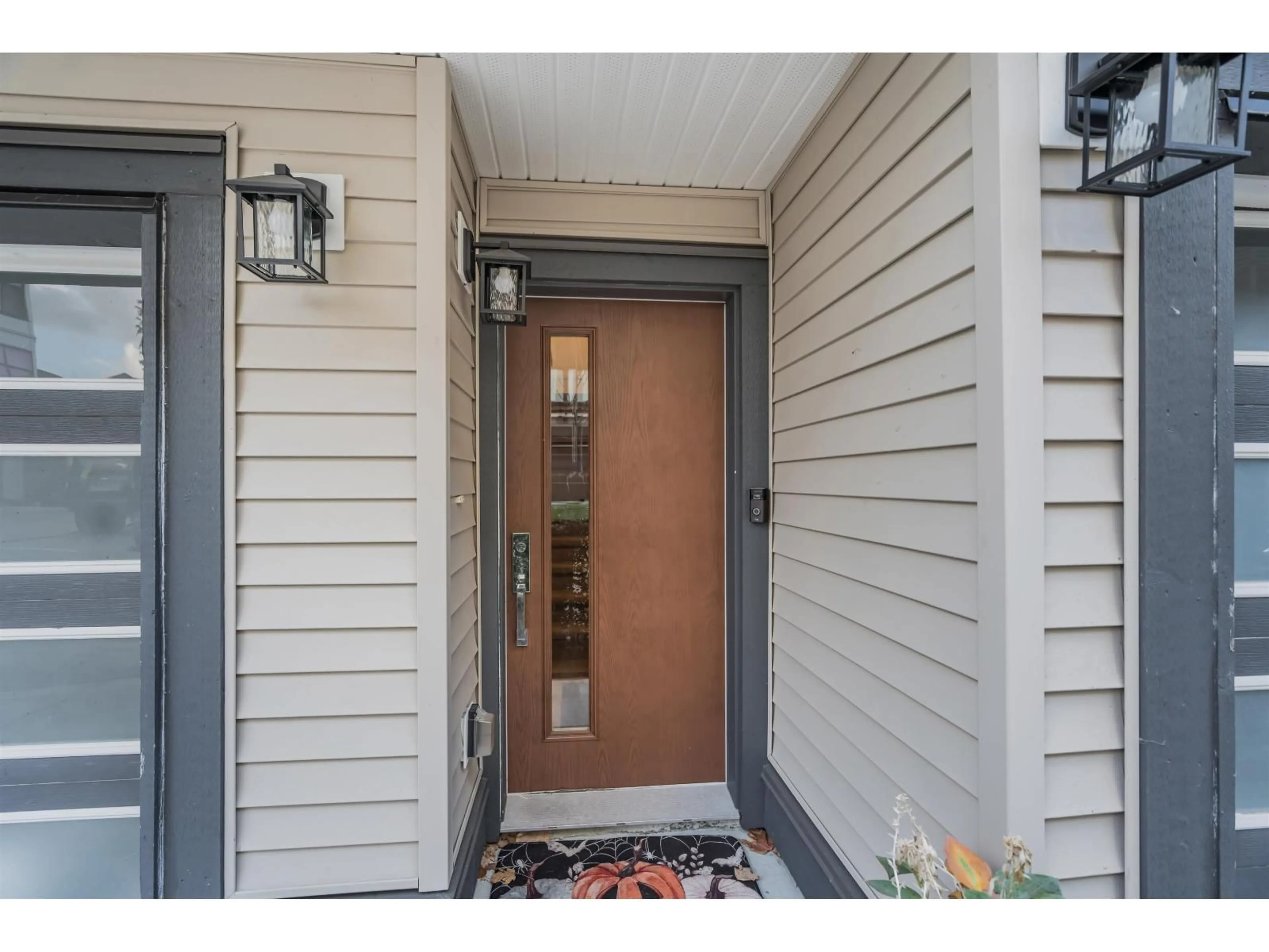 Indoor entryway for 52 - 20849 78B, Langley British Columbia V2Y0X6