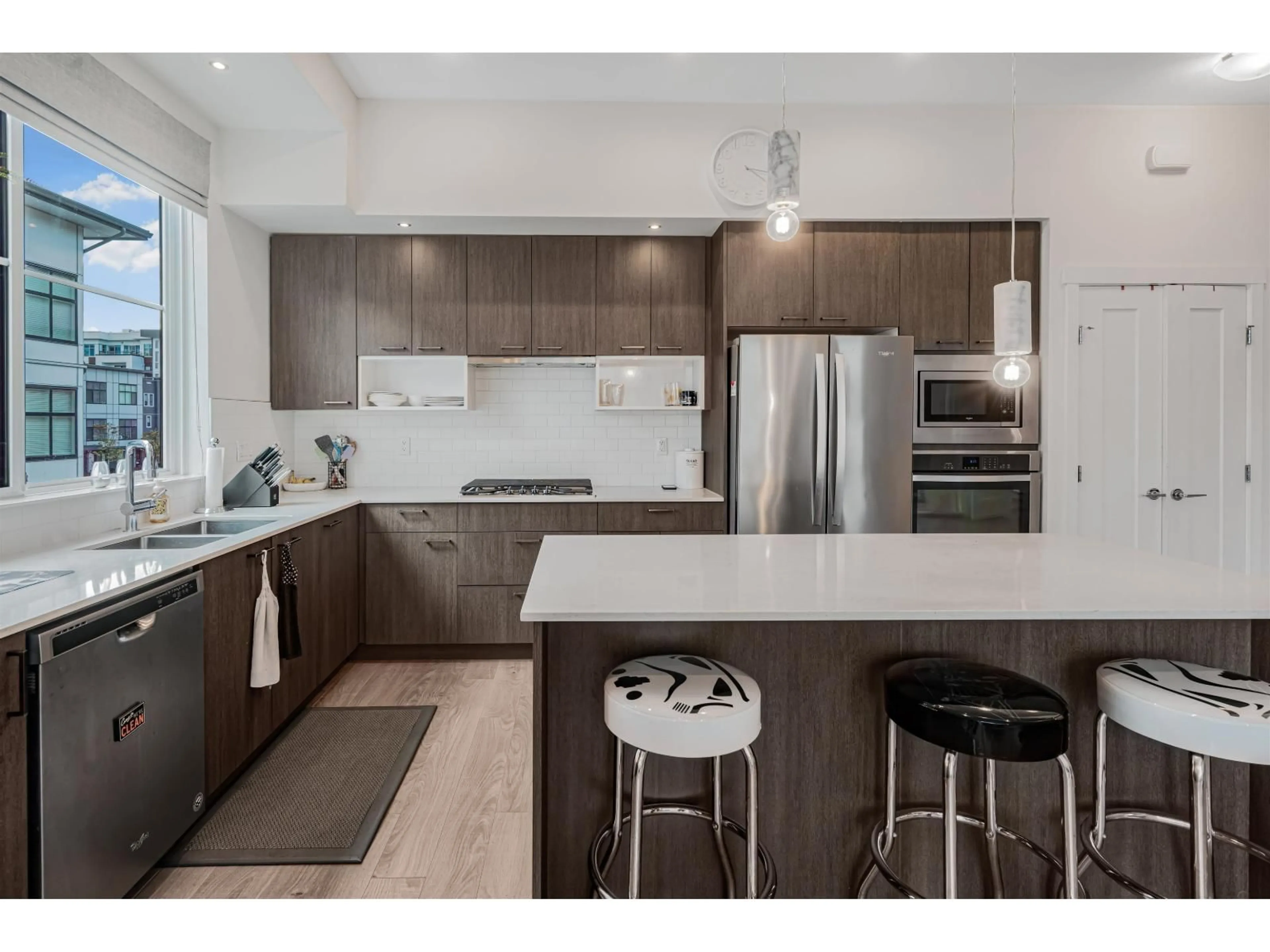 Open concept kitchen, unknown for 52 - 20849 78B, Langley British Columbia V2Y0X6