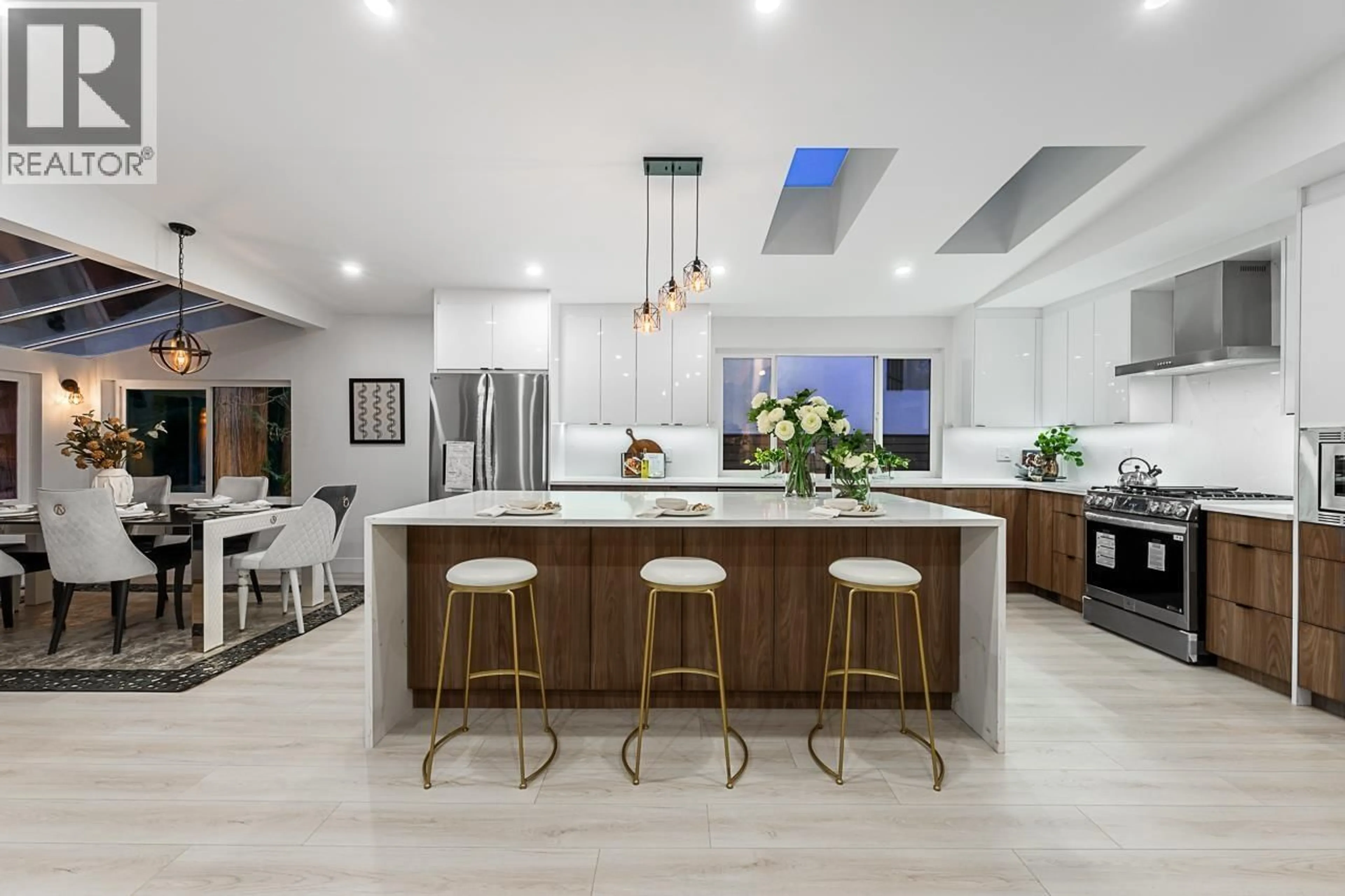 Open concept kitchen, unknown for 531 GREENWAY AVENUE, North Vancouver British Columbia V7N3C9