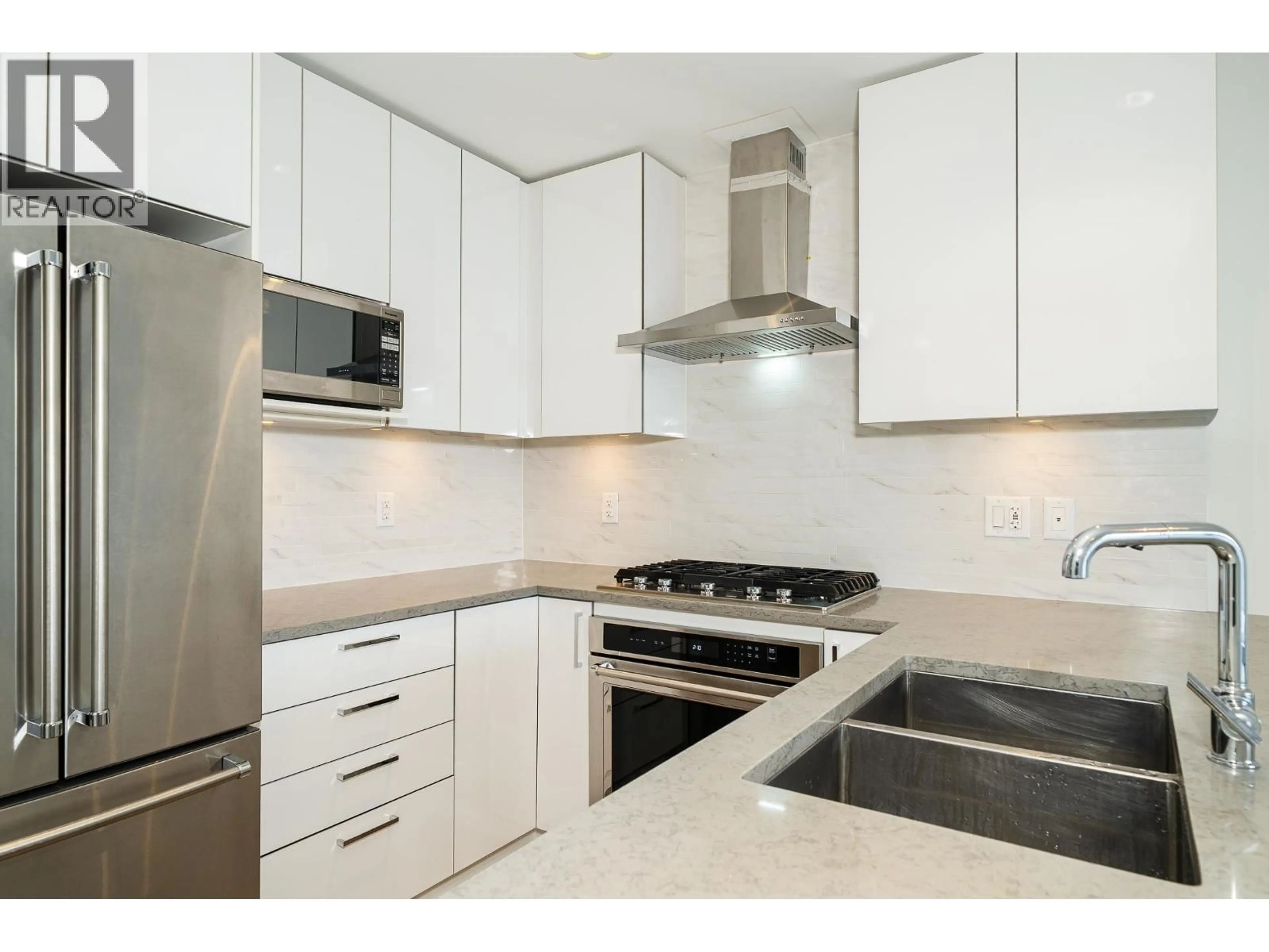 Standard kitchen, unknown for 2601 - 1788 GILMORE AVENUE, Burnaby British Columbia V5C0L5