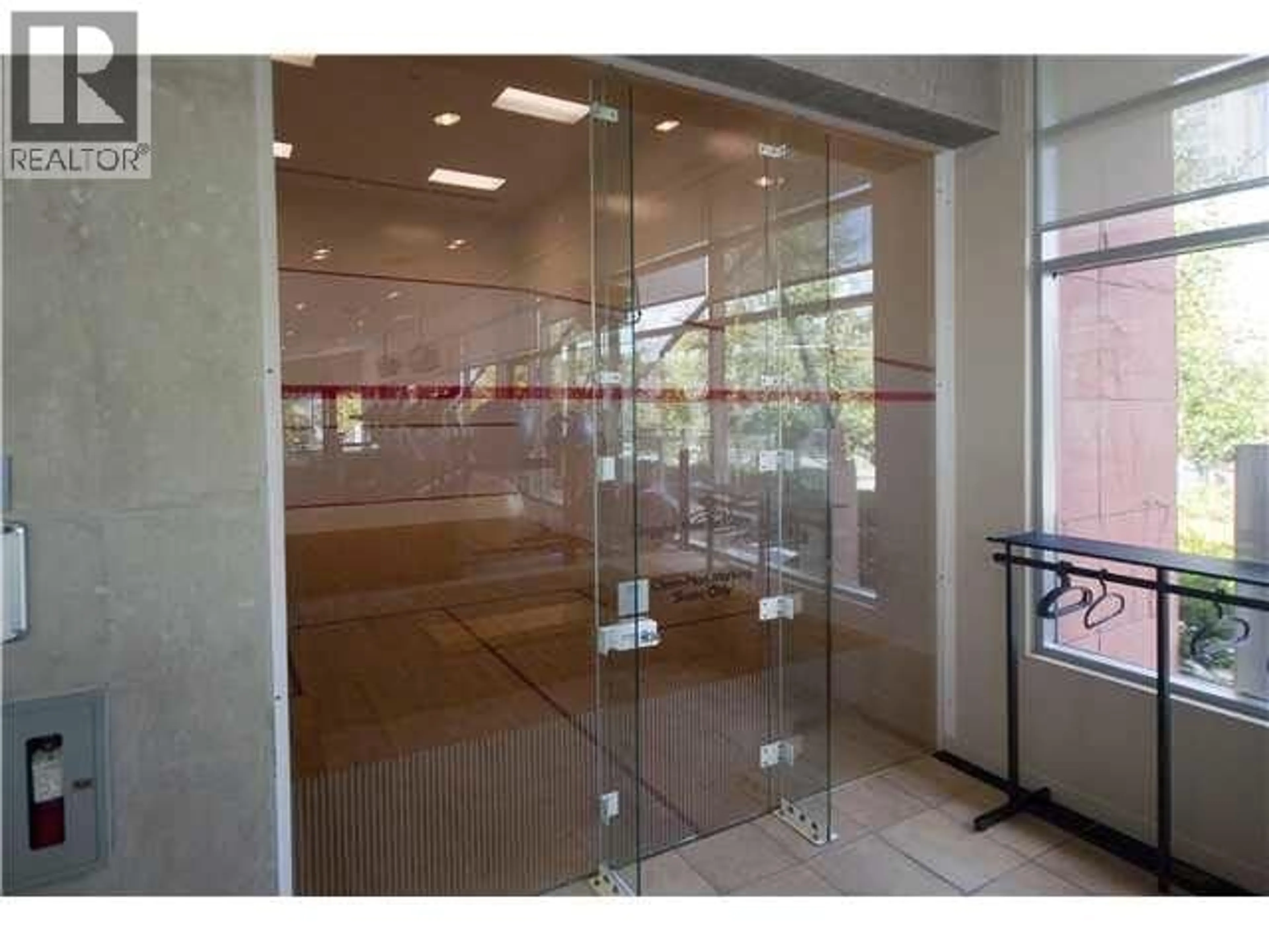 Indoor foyer for 601 - 1408 STRATHMORE MEWS, Vancouver British Columbia V6Z3A9