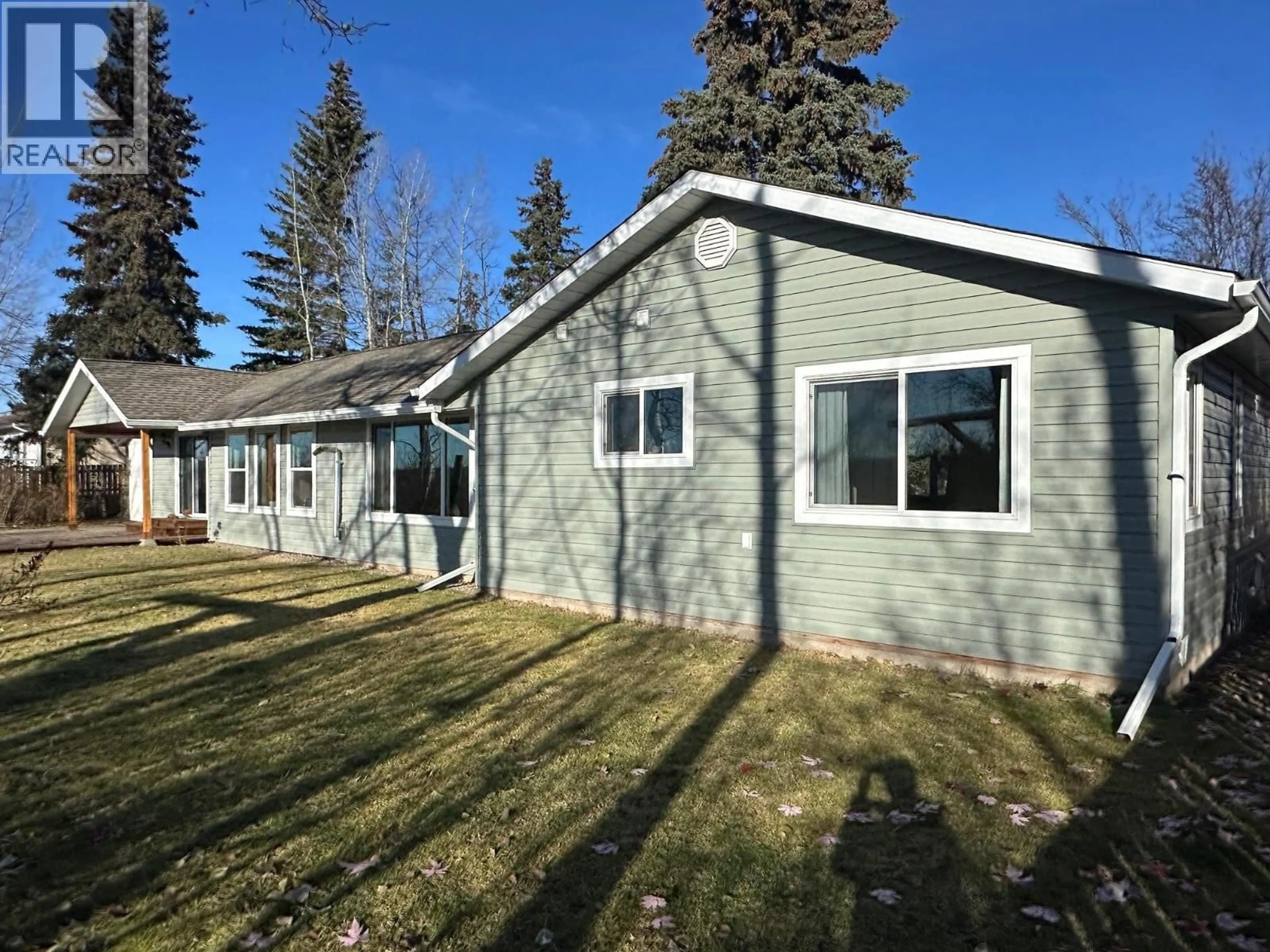 Home with vinyl exterior material, unknown for 366 NORTHSIDE ROAD, Vanderhoof British Columbia V0J3A2