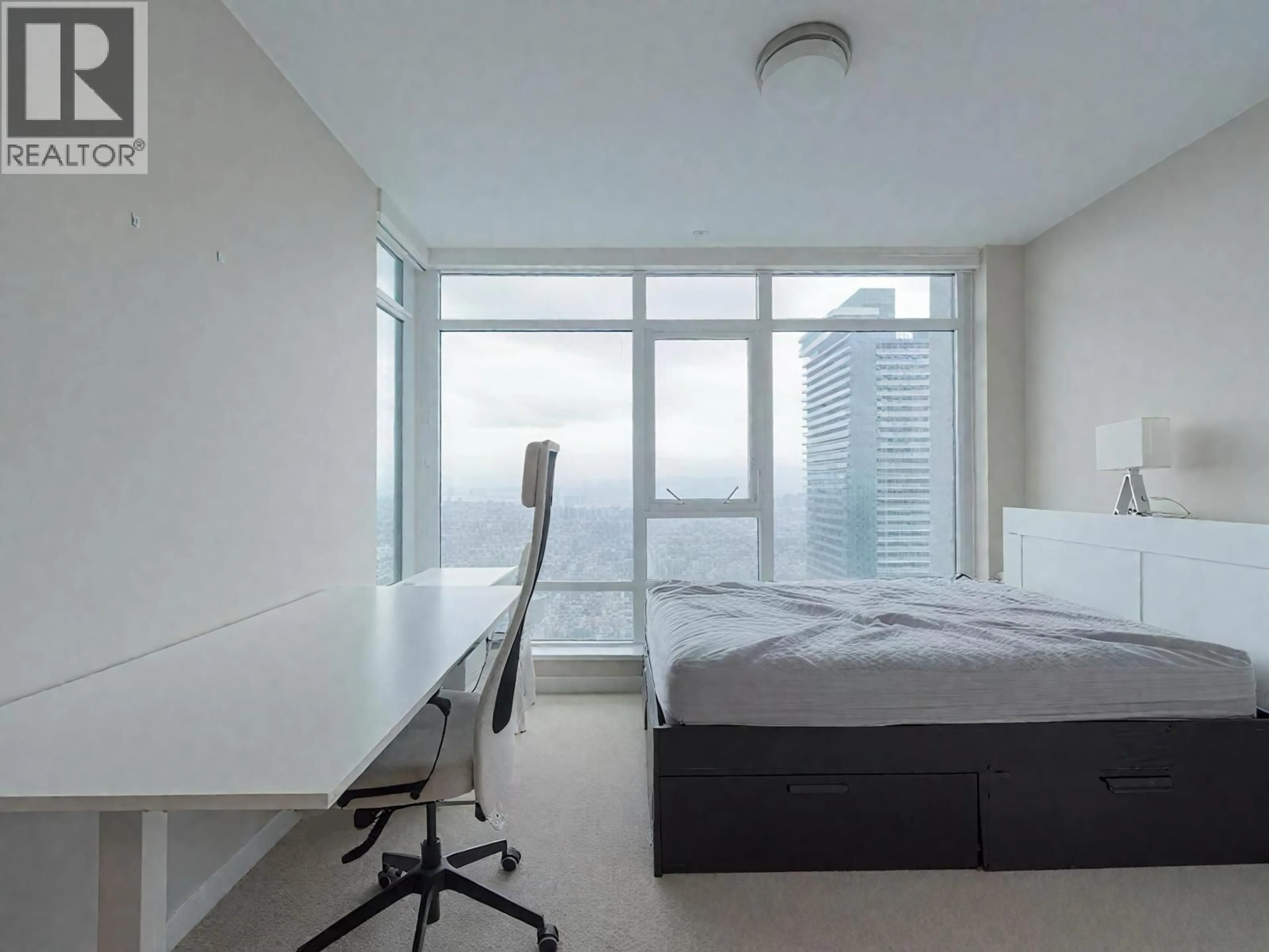 A pic of a room for 4205 - 4485 SKYLINE DRIVE, Burnaby British Columbia V5C0J2