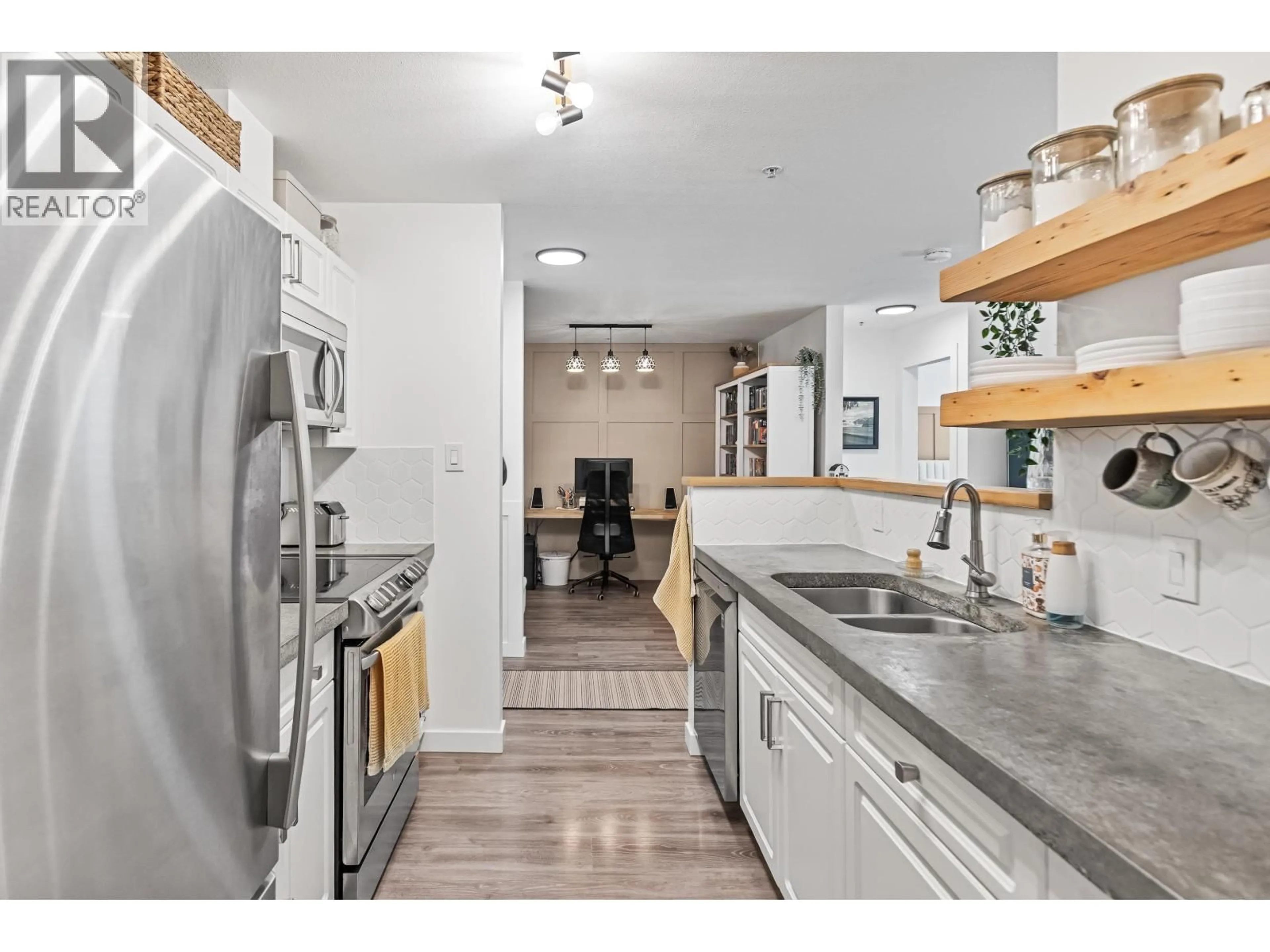 Open concept kitchen, unknown for 404 - 12206 224 STREET, Maple Ridge British Columbia V2X6B8