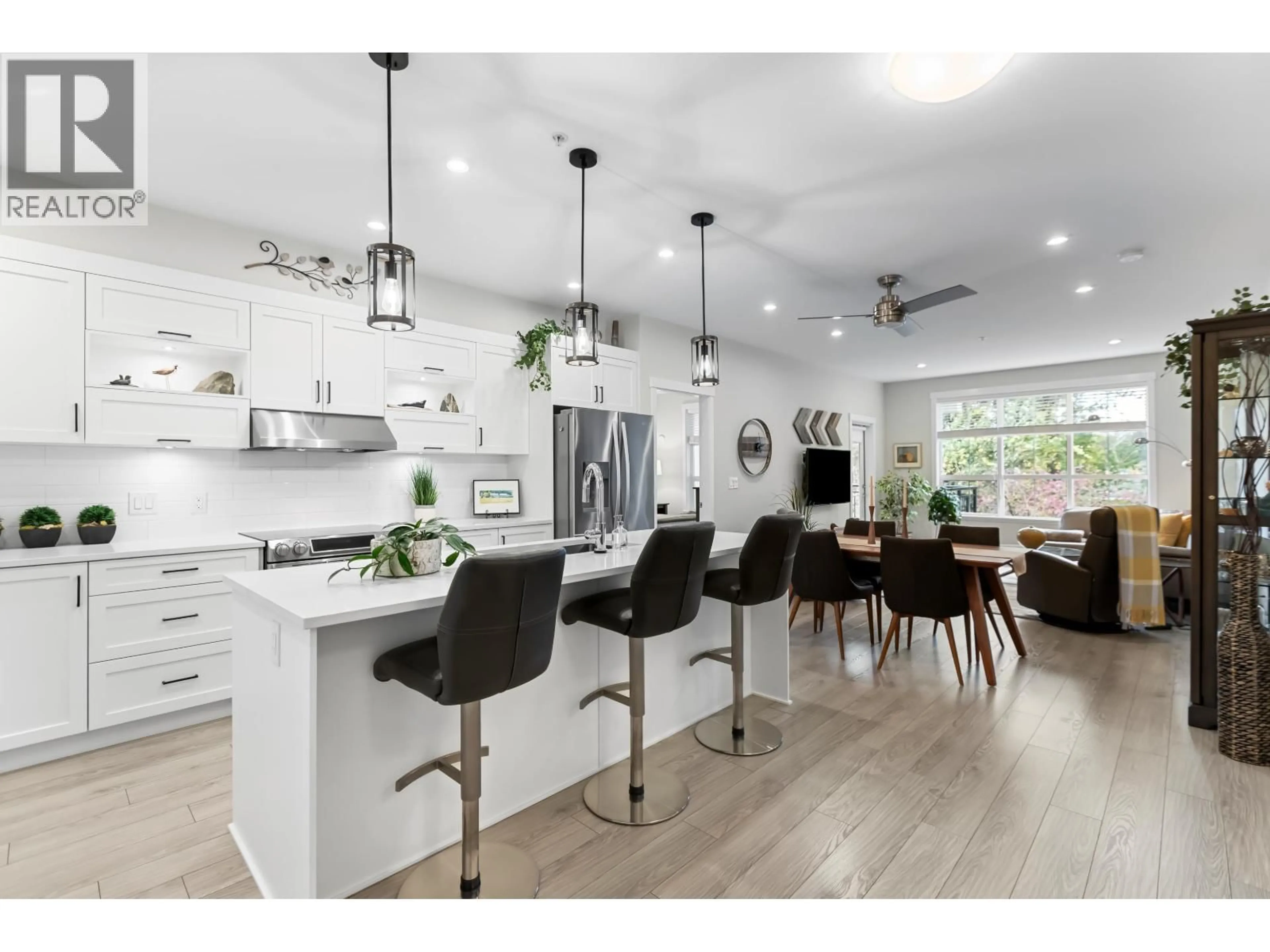 Open concept kitchen, unknown for 206 - 12367 224 STREET, Maple Ridge British Columbia V2X6B9