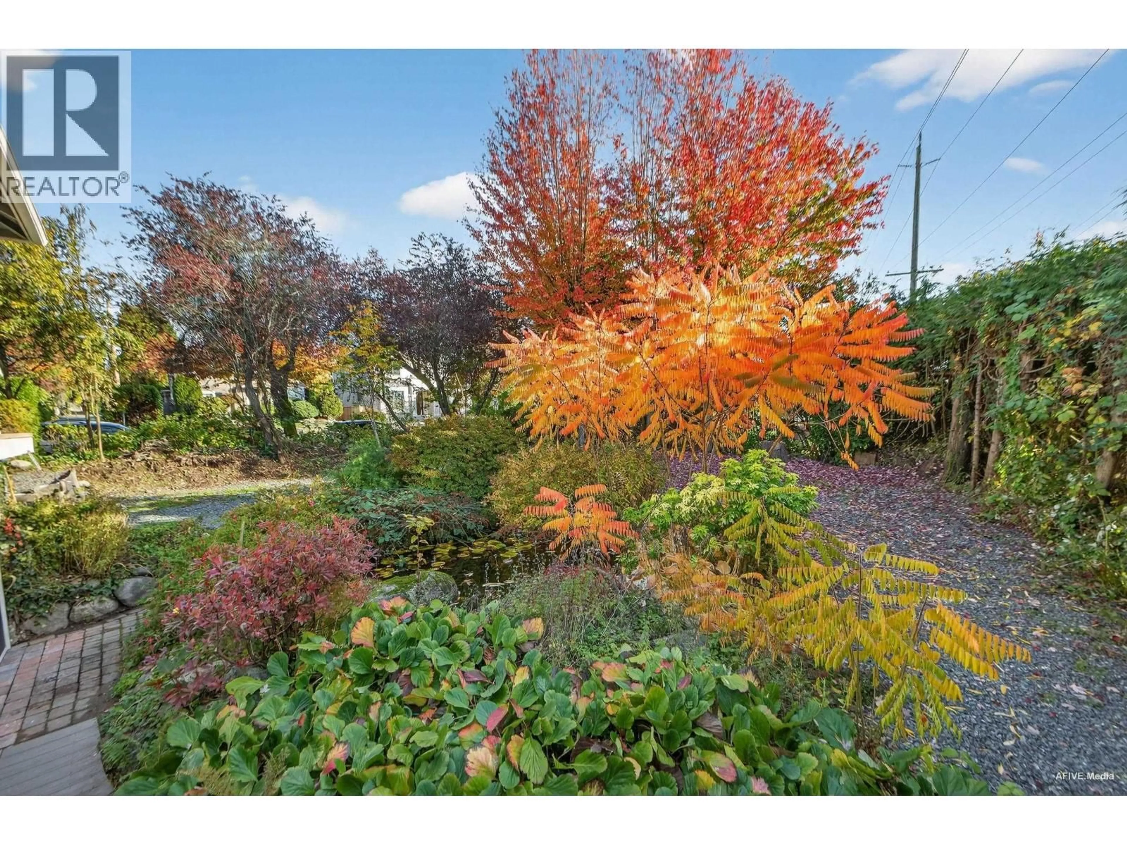 A pic from outside/outdoor area/front of a property/back of a property/a pic from drone, forest/trees view for 7561 ANGUS DRIVE, Vancouver British Columbia V6P5K1