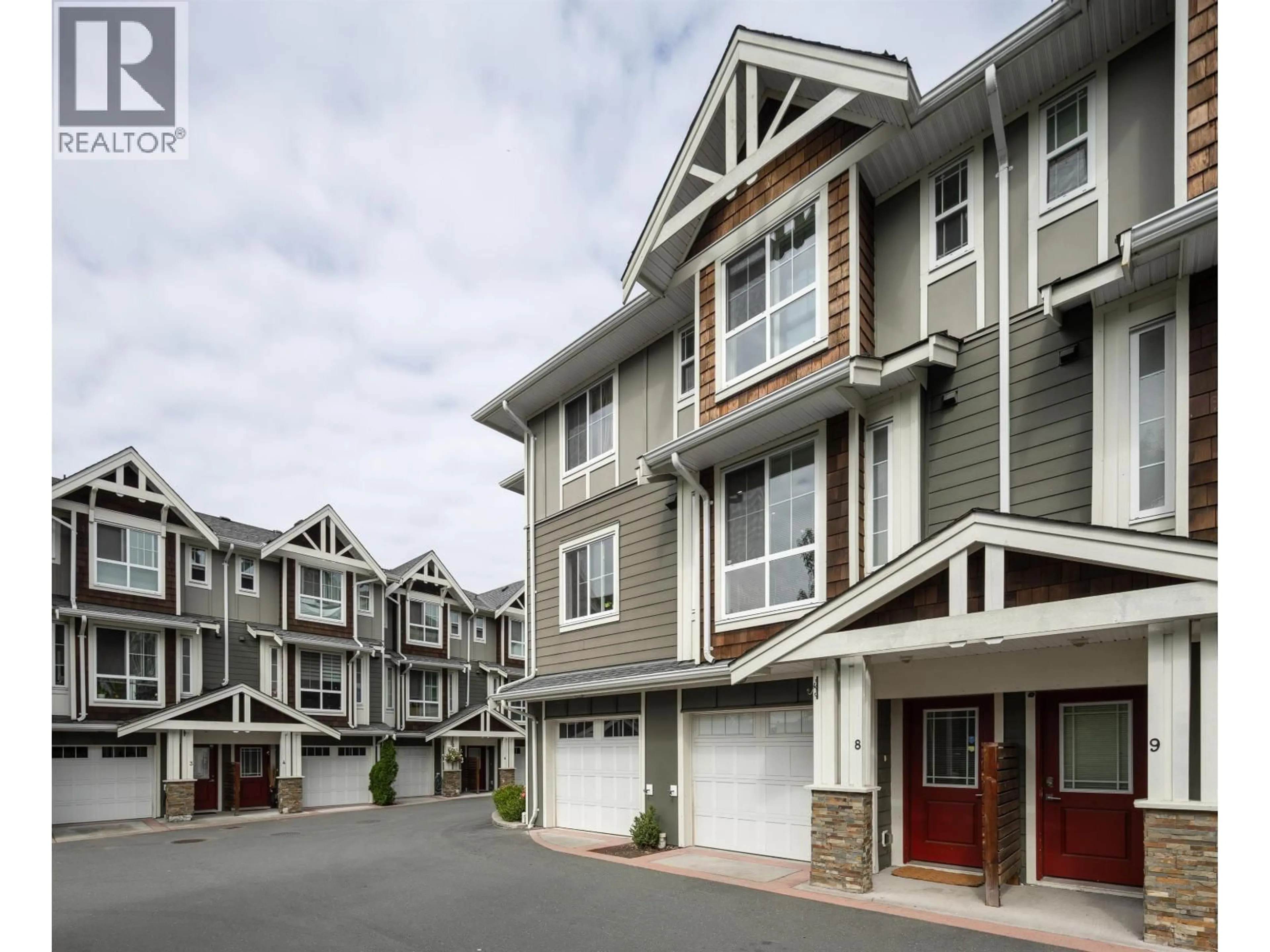 Home with vinyl exterior material, street for 8 - 9989 240A STREET, Maple Ridge British Columbia V2W1Z9