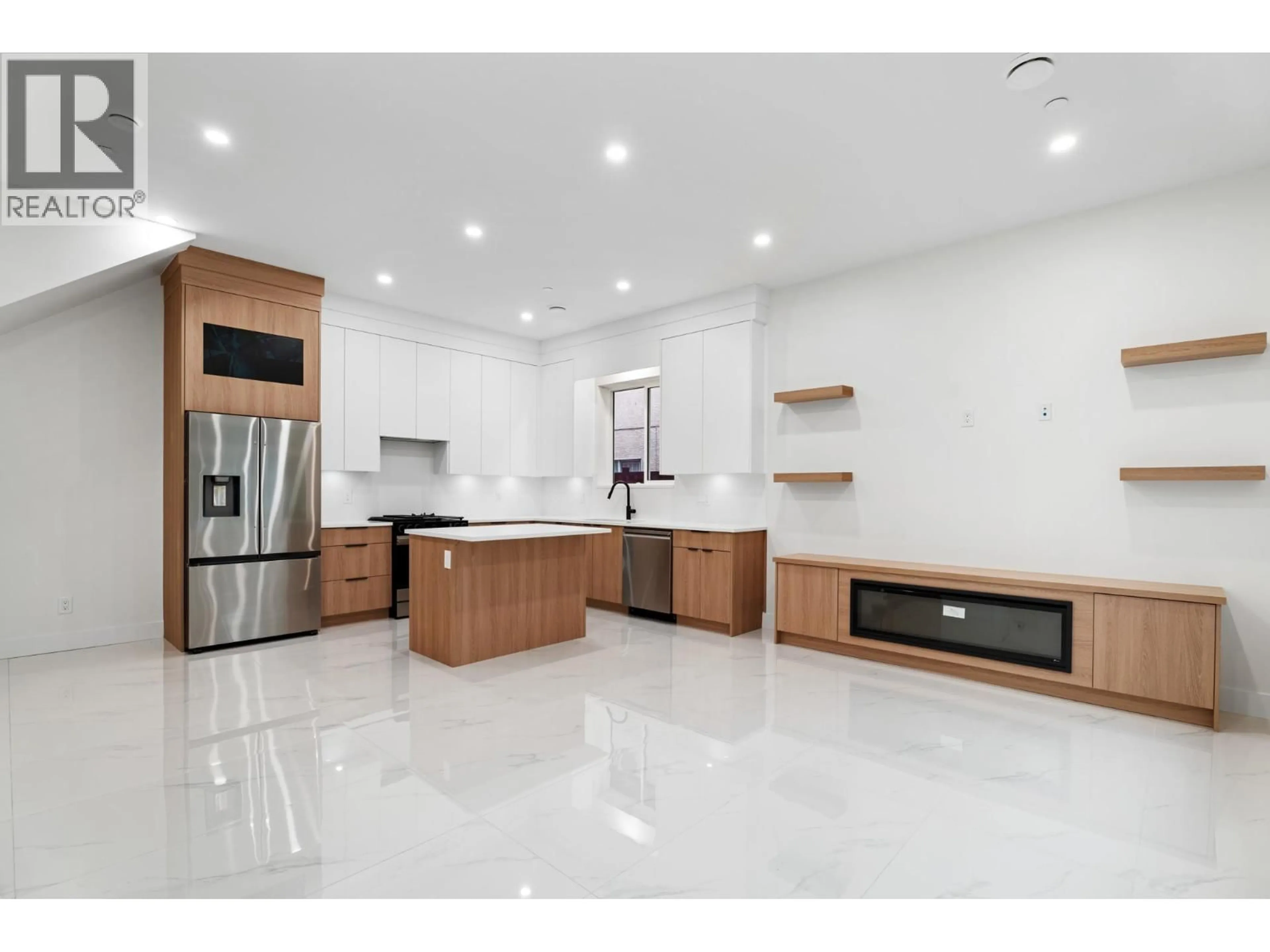 Open concept kitchen, ceramic/tile floor for 5875 CULLODEN STREET, Vancouver British Columbia V5W3S1